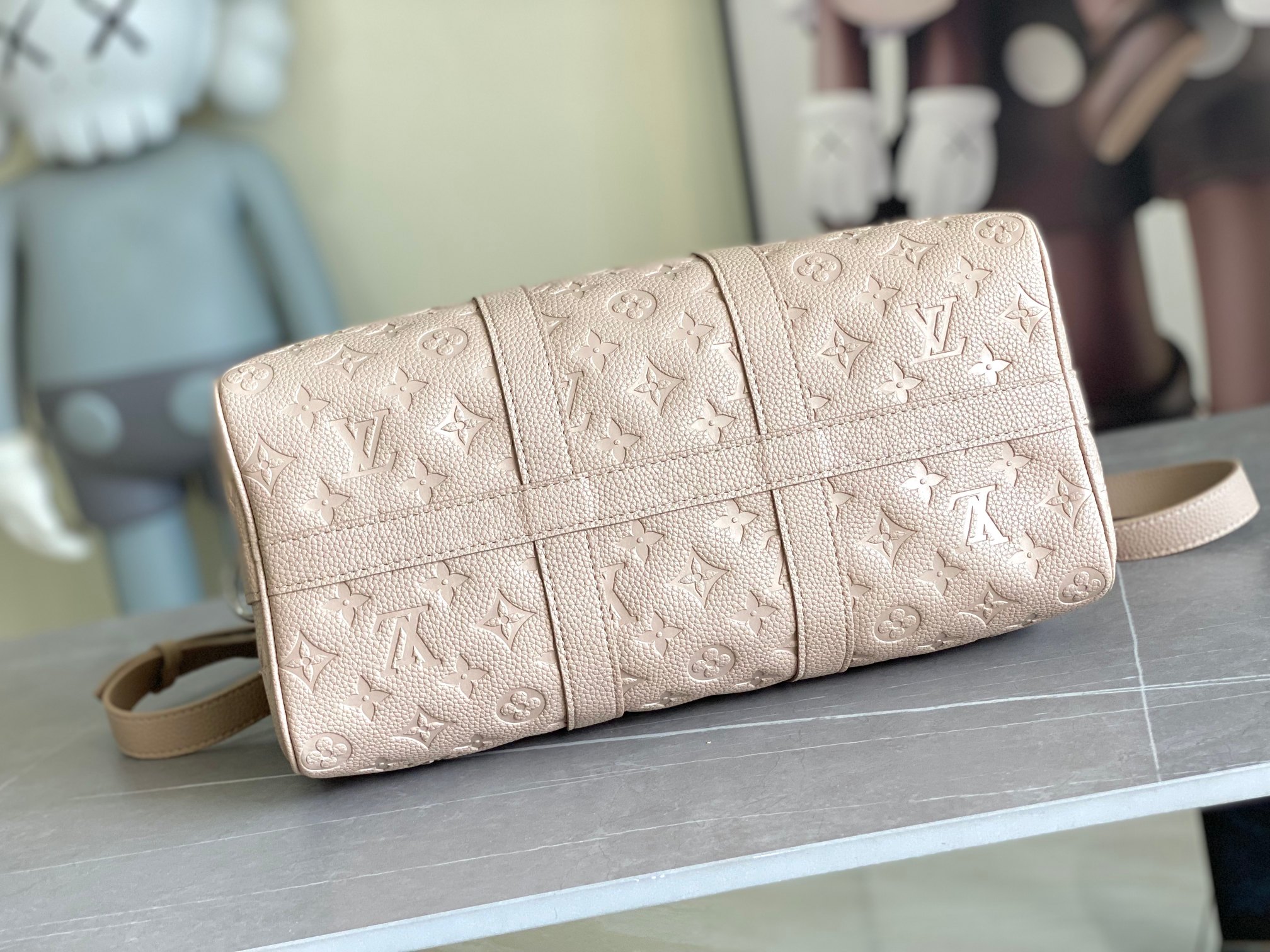 Louis Vuitton Keepall Bandoulière 35 Travel Bag in Monogram Eclipse - Image 4