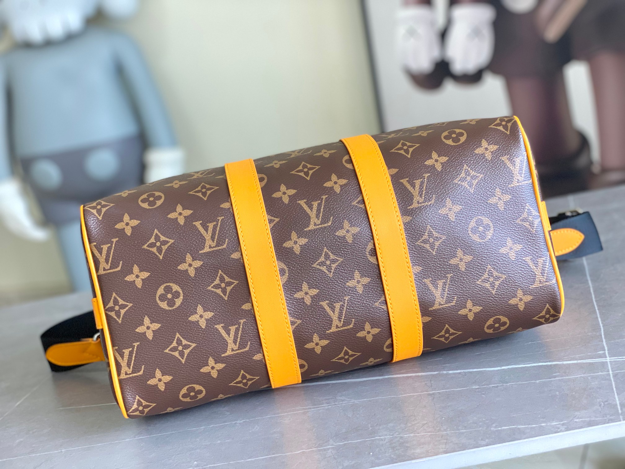 Louis Vuitton Keepall Bandouliere 35 Travel Bag in Monogram Eclipse Canvas - Image 4