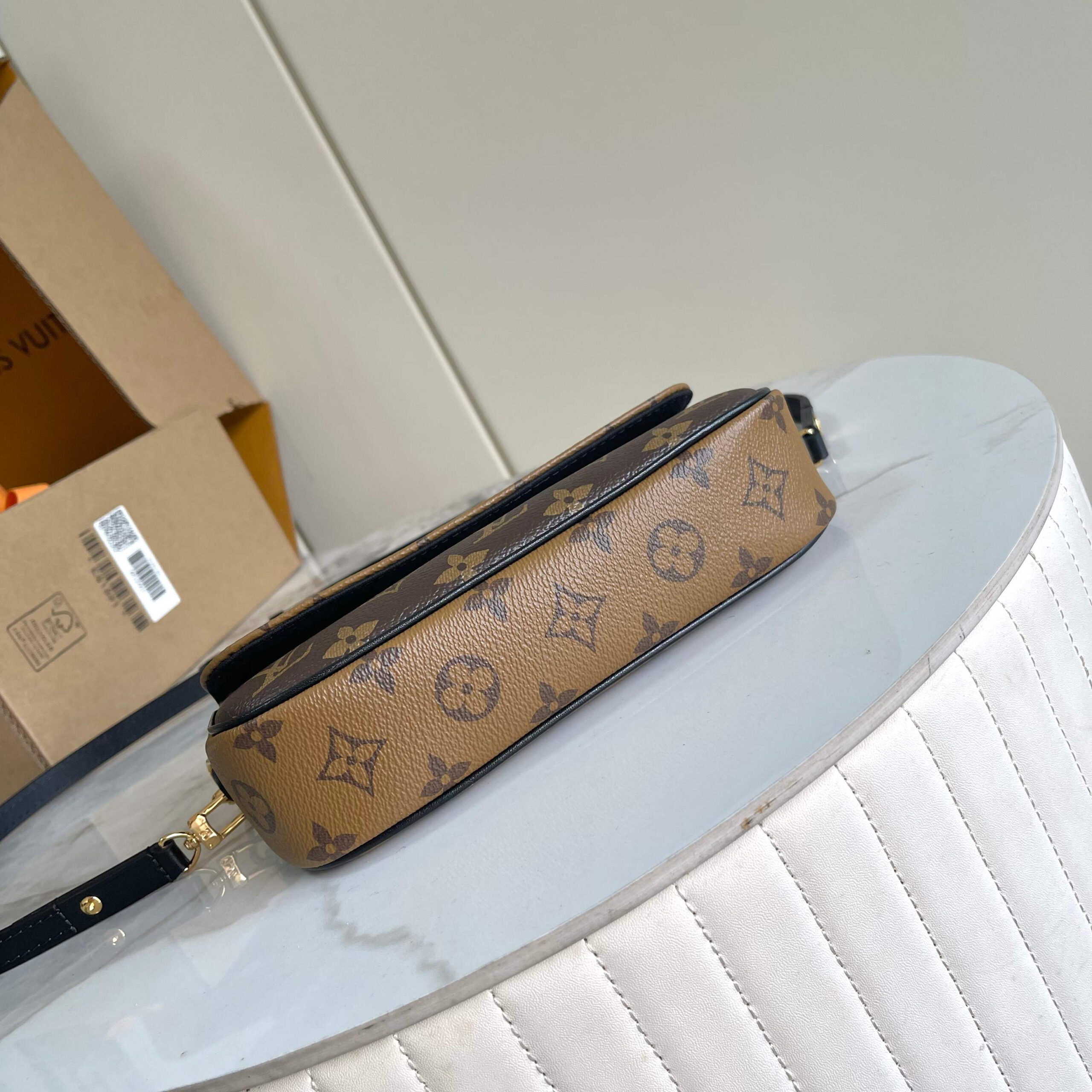 Louis Vuitton Wallet On Chain Ivy in Monogram Reverse Canvas - Image 4