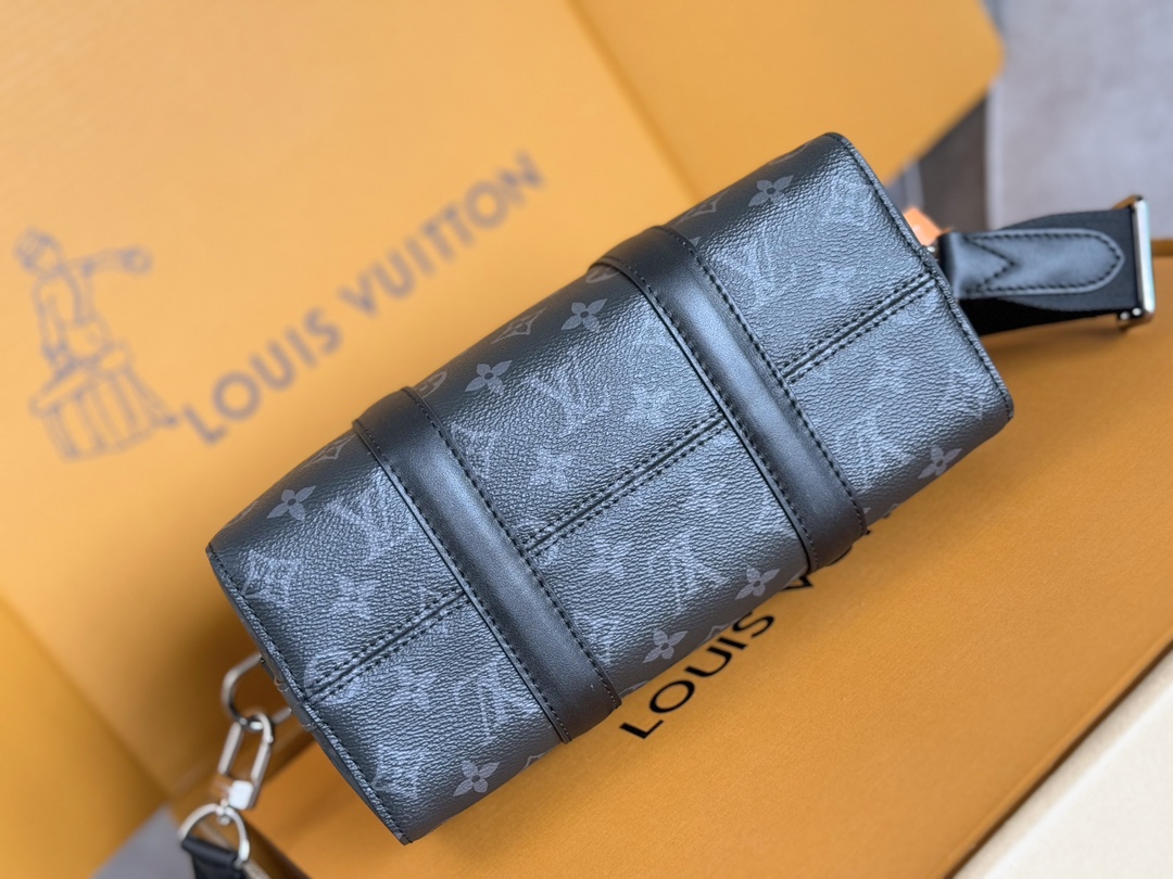 Louis Vuitton City Keepall Travel Bag M45936 - Image 4