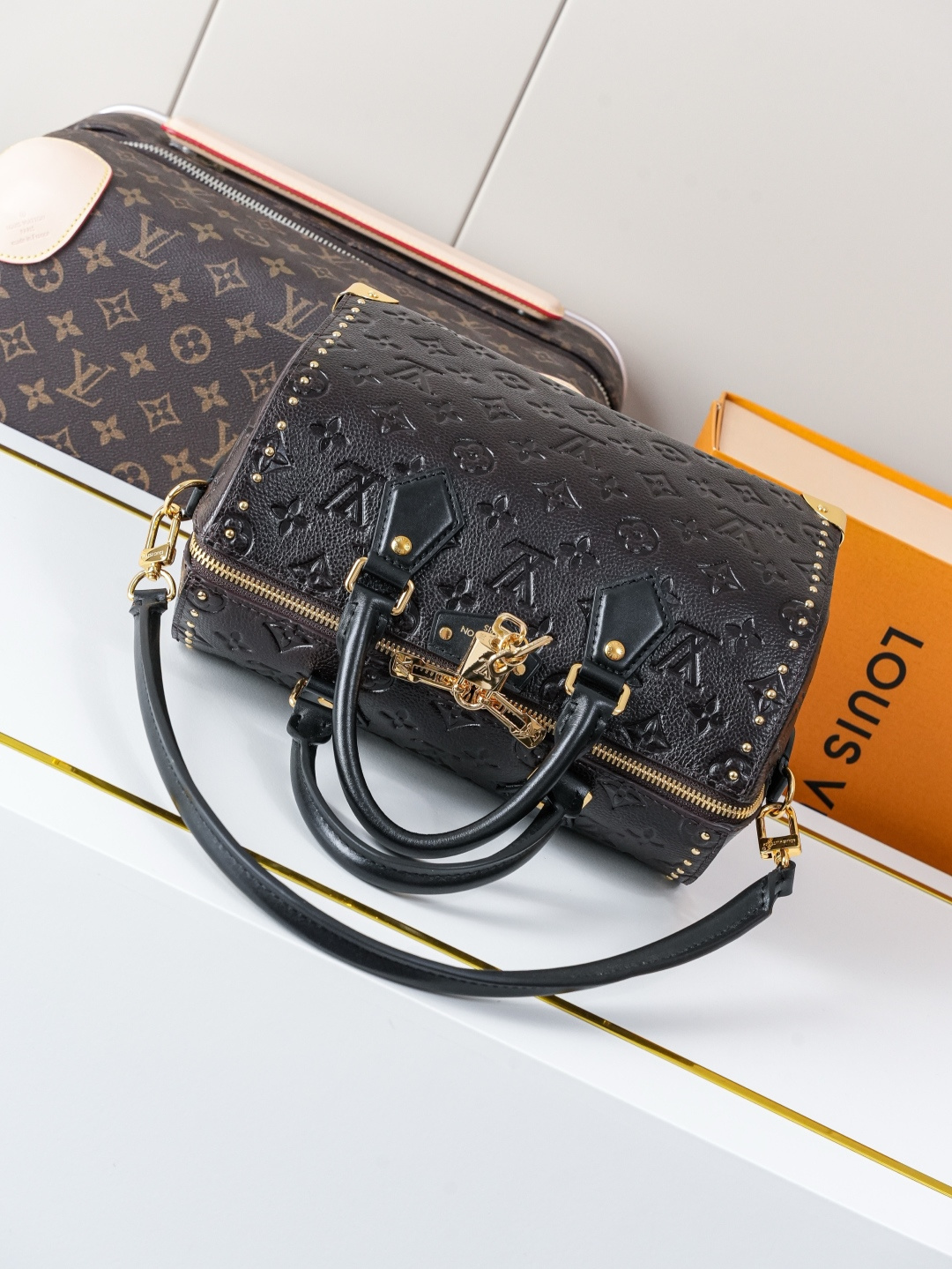 Louis Vuitton Speedy Trunk 25 Handbag - Image 4
