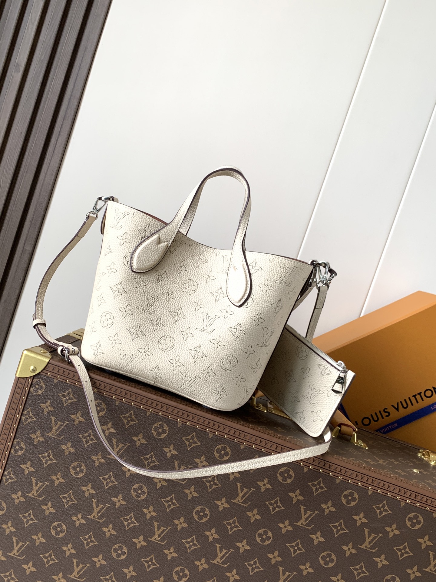 Louis Vuitton Blossom Small Shoulder Bag – Mahina Couture - Image 4