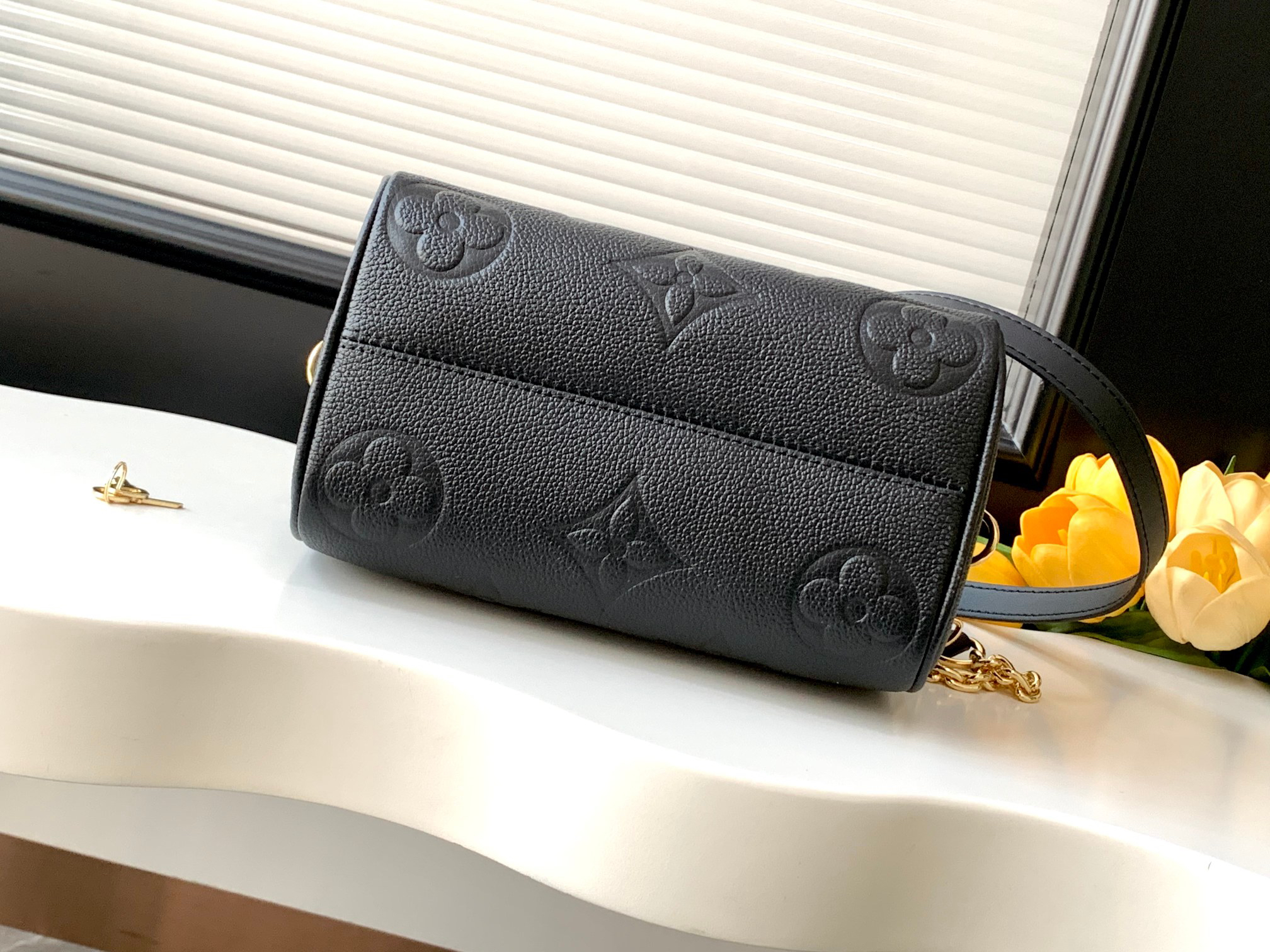 Louis Vuitton Speedy Bandoulière 20 Monogram Empreinte Leather Crossbody Bag - Image 4