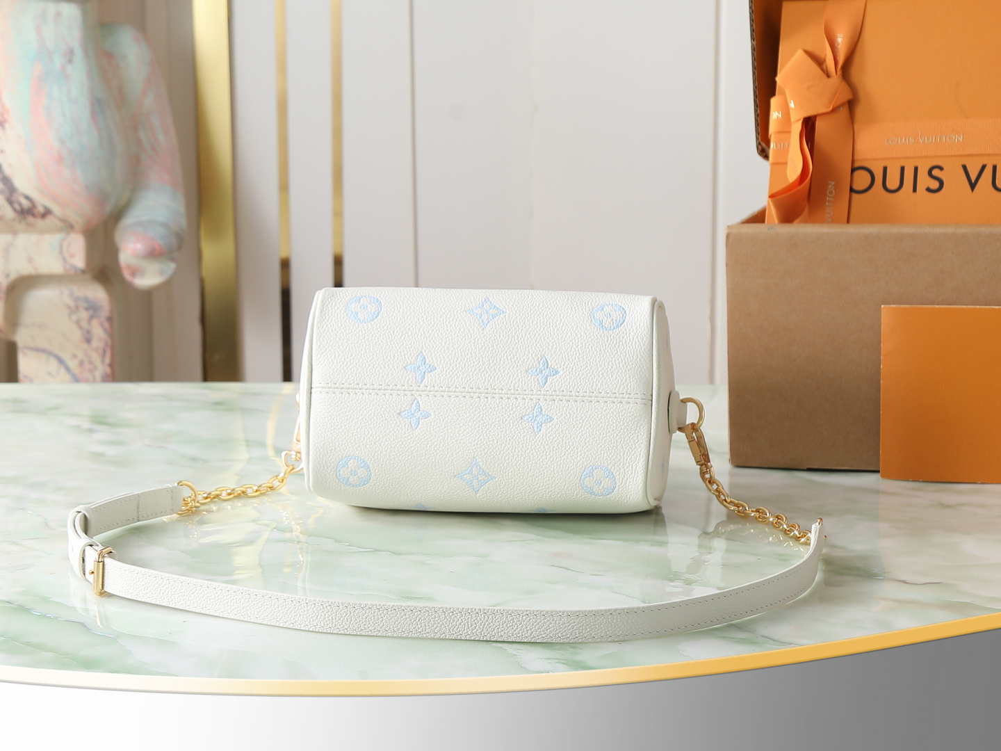 Louis Vuitton Speedy Bandoulière 20 Handbag in Blue Monogram Leather - Image 4