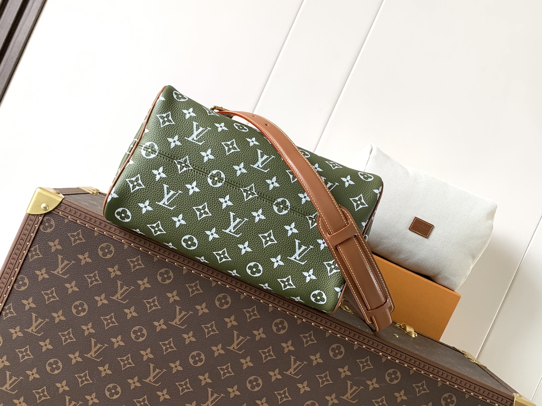 Louis Vuitton Speedy P9 Bandoulière 30 Monogram Leather Handbag - Image 4