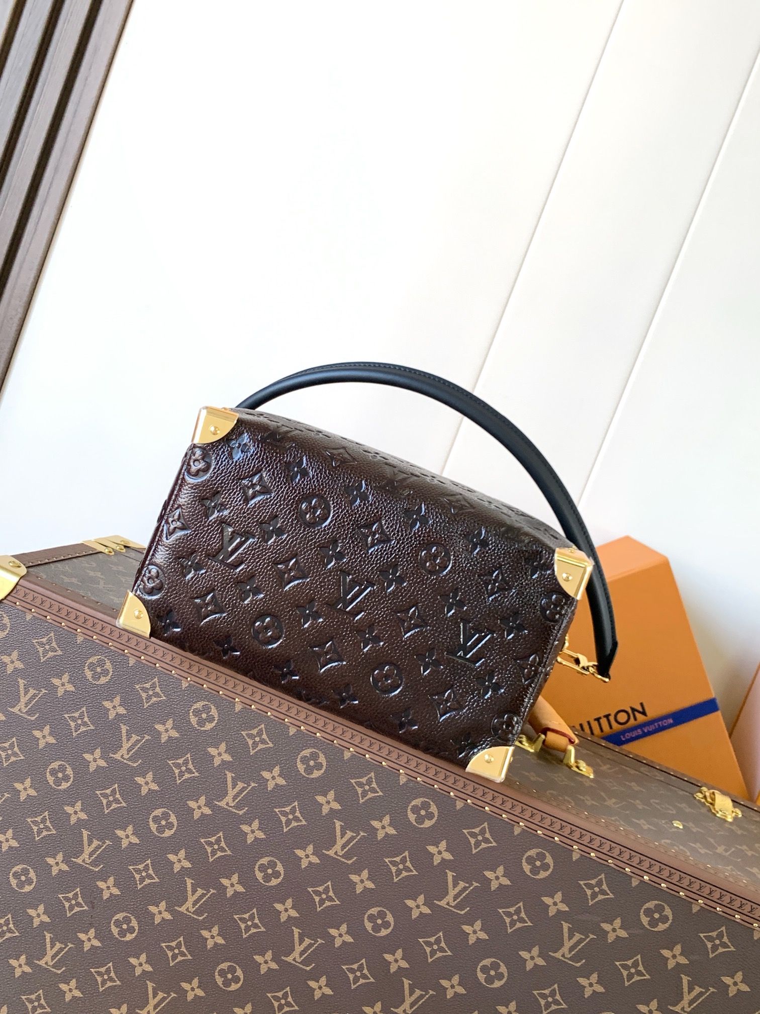 Louis Vuitton Speedy Trunk 25 Handbag - Image 4