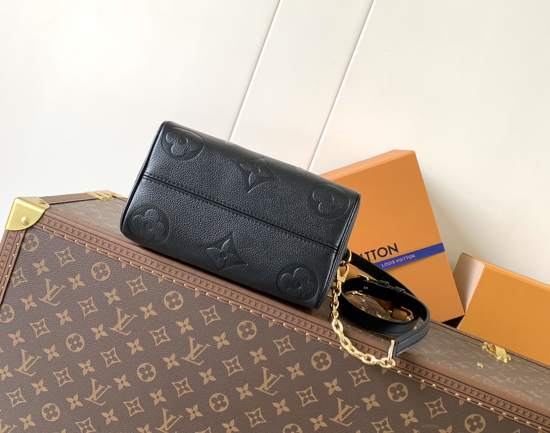Louis Vuitton Speedy Bandoulière 20 Monogram Empreinte Leather Crossbody Bag - Image 4