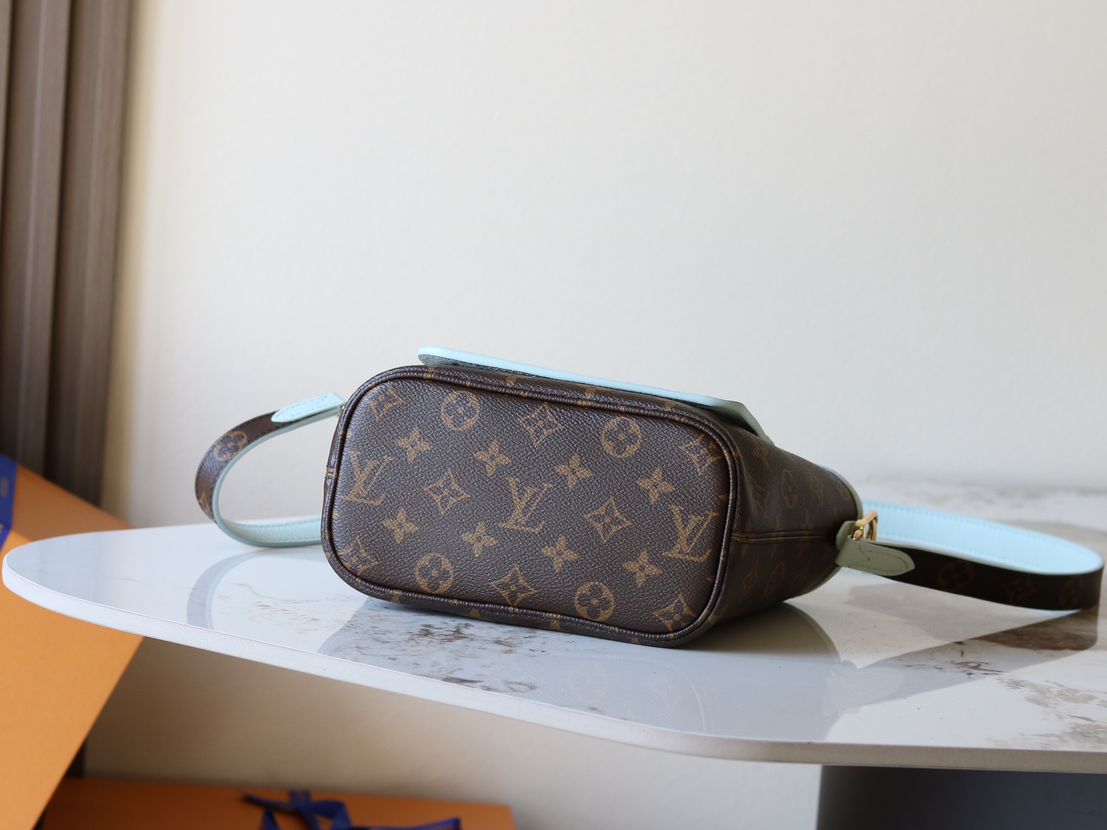 Louis Vuitton Neverfull Inside Out BB Handbag - Image 4