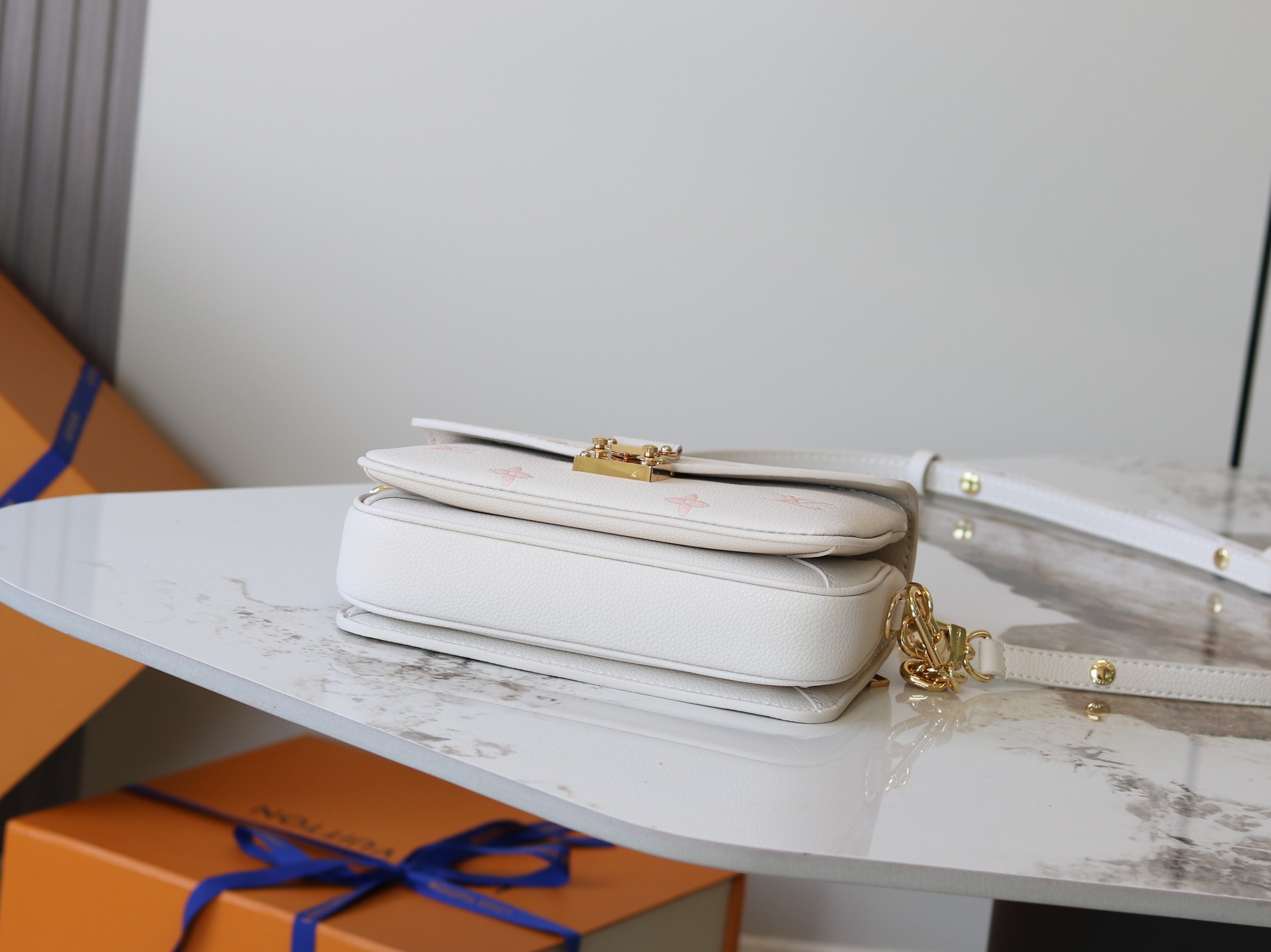 Louis Vuitton Pochette Métis East West Crossbody Bag in Monogram Empreinte Leather - Image 4