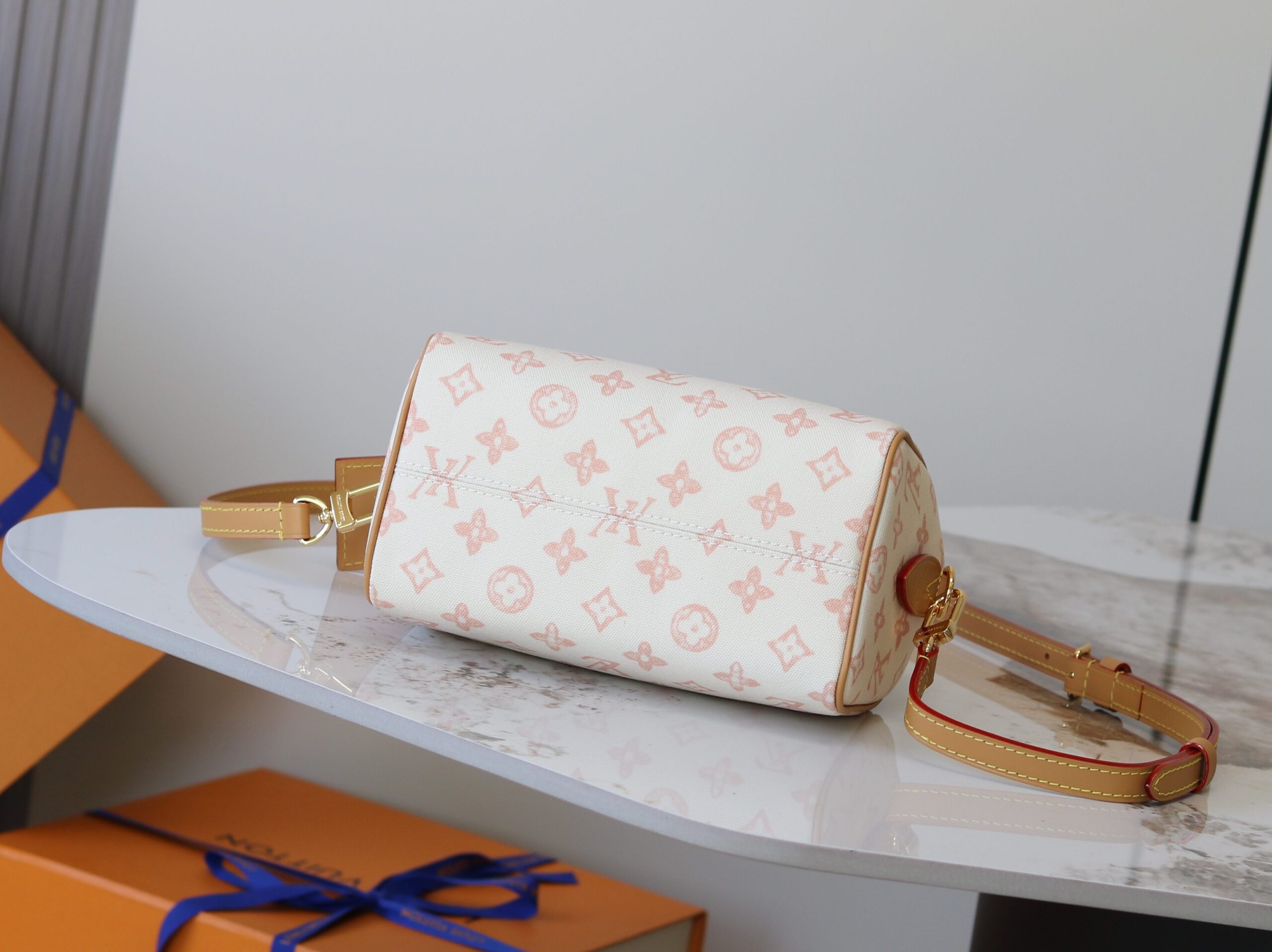 Louis Vuitton Speedy Bandoulière 20 Handbag - Image 4
