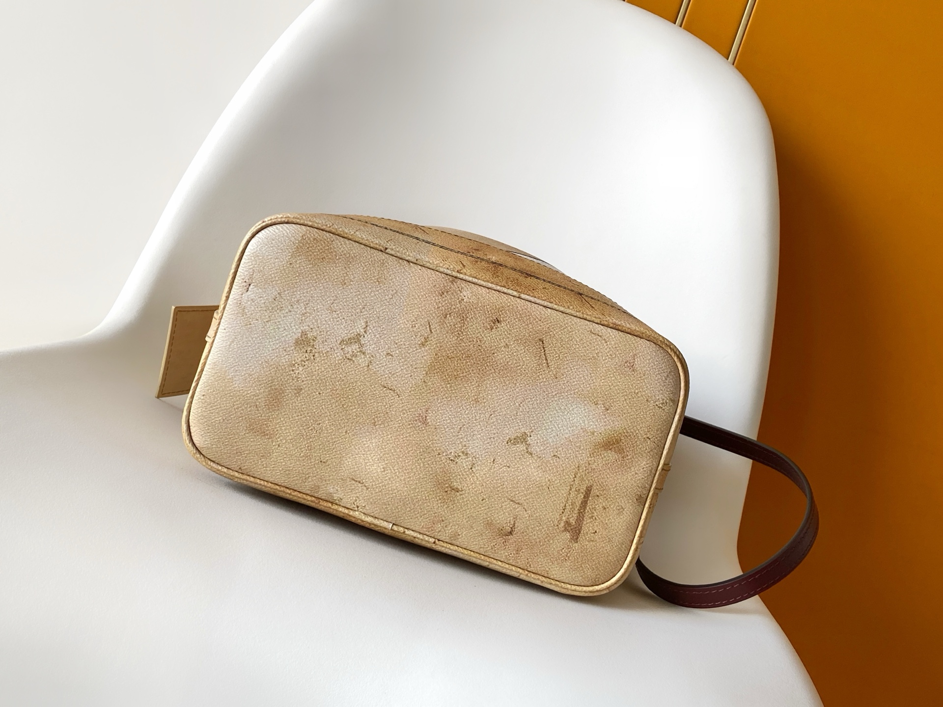 Louis Vuitton Monogram Anniversary Leather Crossbody Bag M27389 - Image 4