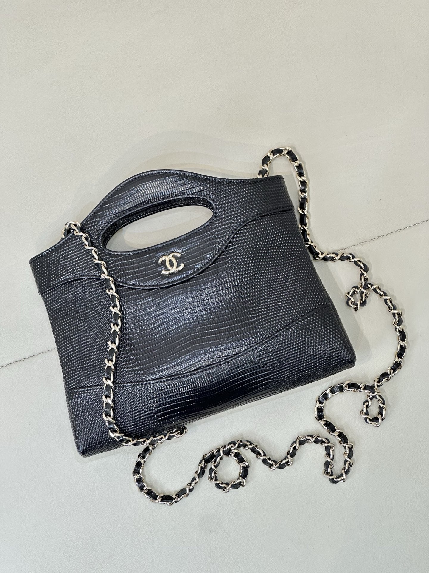 Chanel 31 Nano Bag in Crocodile-Embossed Calfskin - Image 4