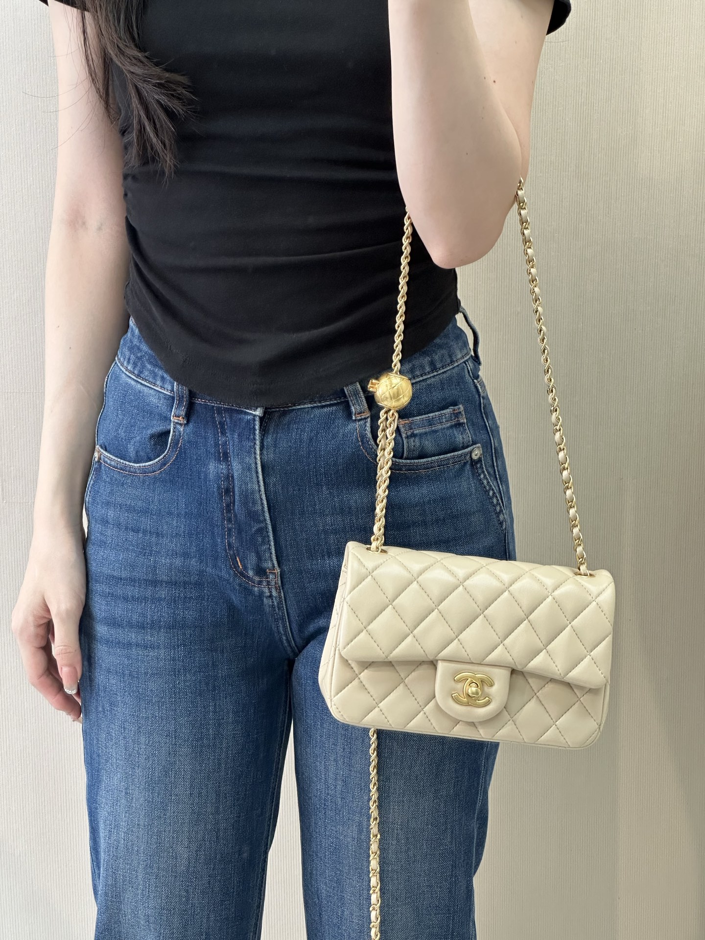 Chanel Quilted Lambskin Chain Shoulder Bag with Gold Ball - Image 4
