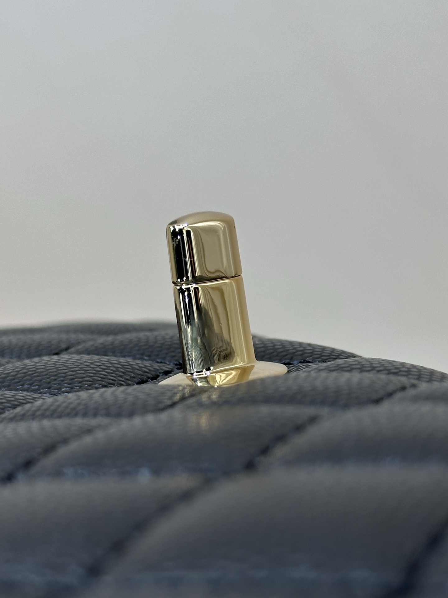 Chanel Coco Handle Handbag - Image 4