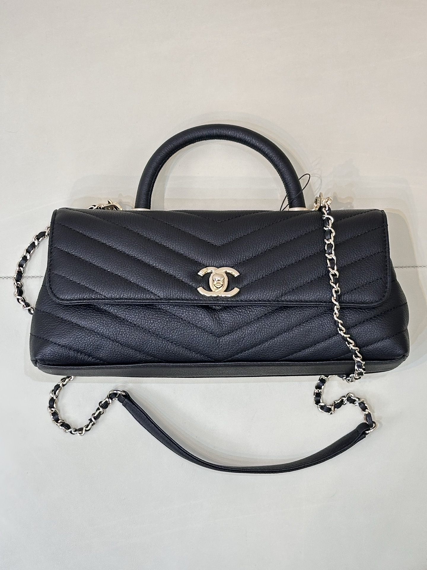 Chanel Coco Handle Extended Top Handle Bag - Image 4