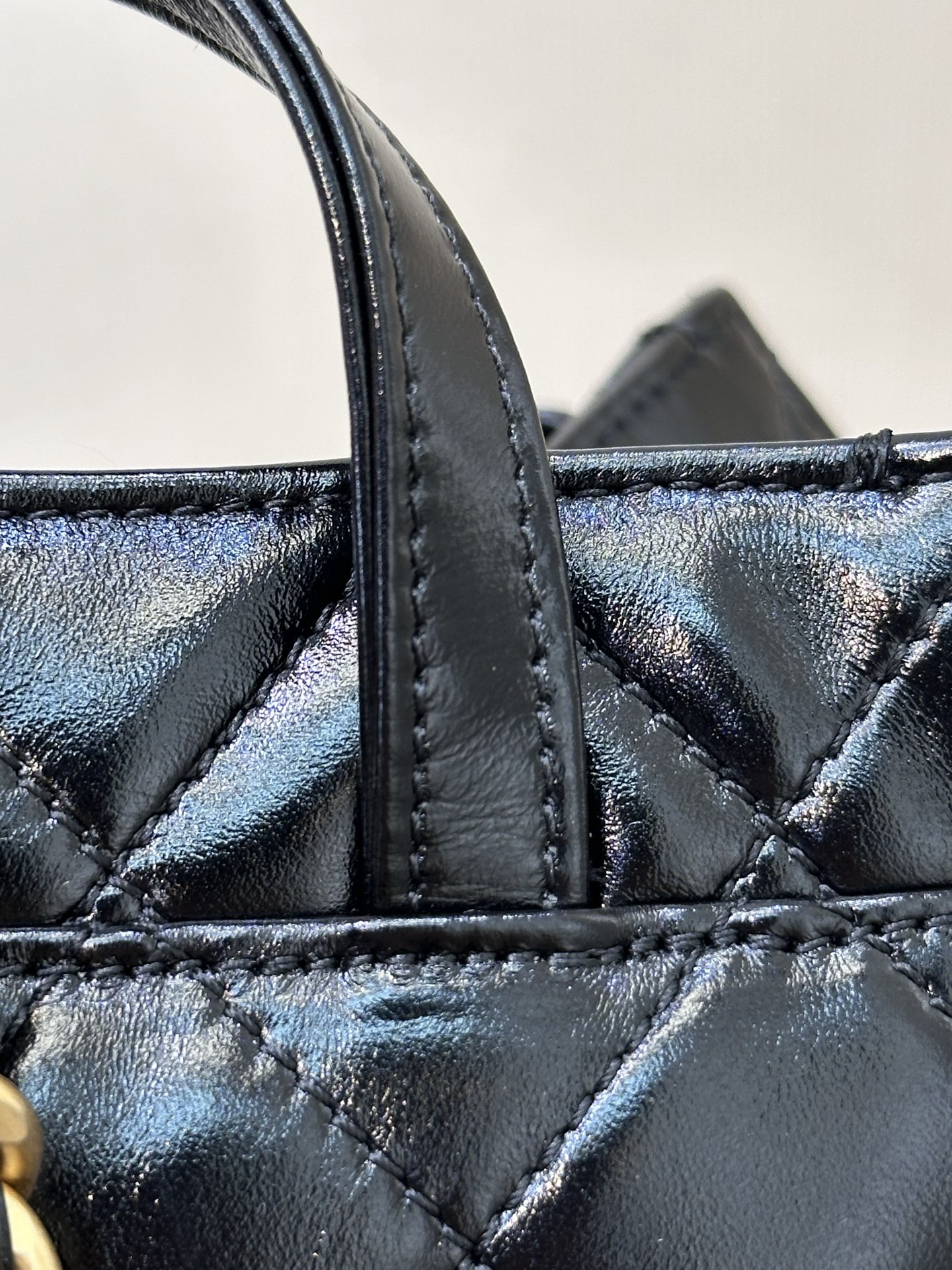 Chanel 25B Shoulder Bag - Image 4