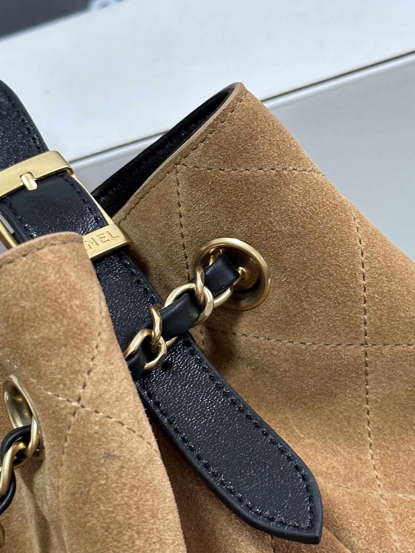 Chanel 25A AS5657 Small Shopping Tote - Image 4