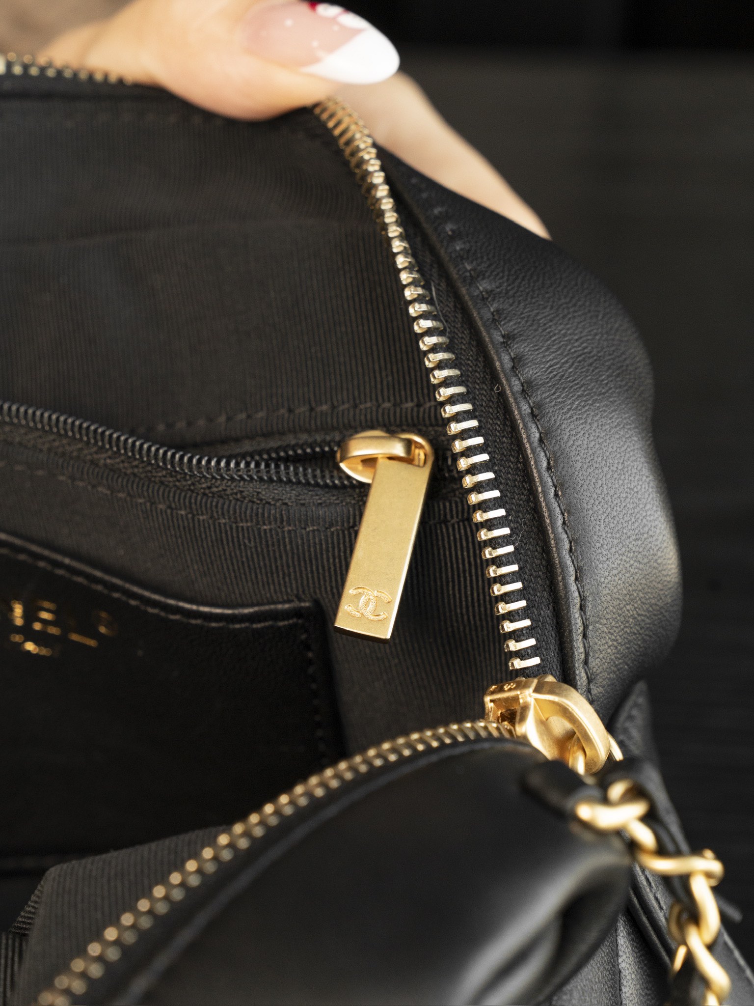 Chanel 25C Early Spring Leather Camera Bag - Image 4