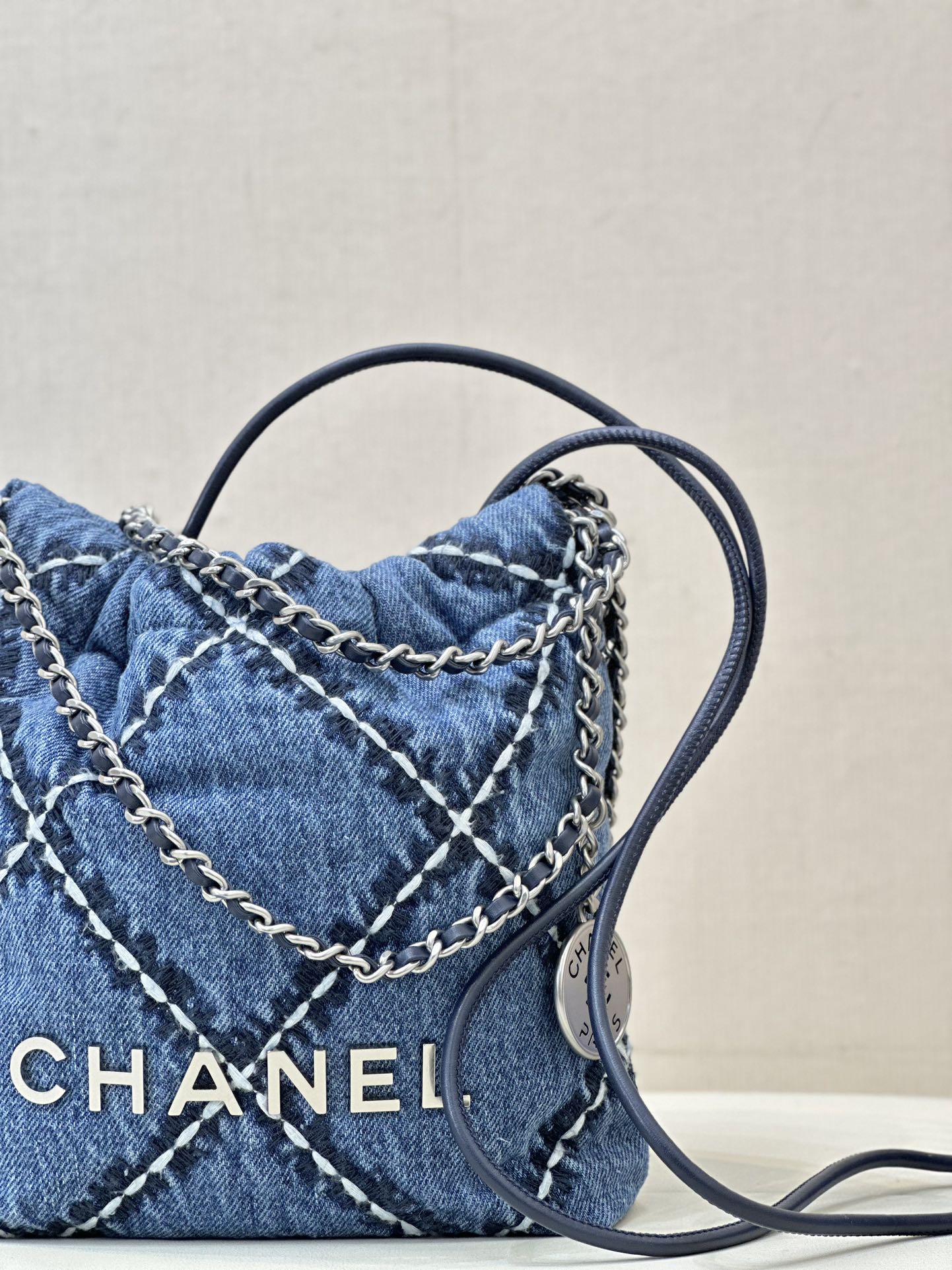 Chanel 22 Mini Denim Crossbody Bag - Image 4