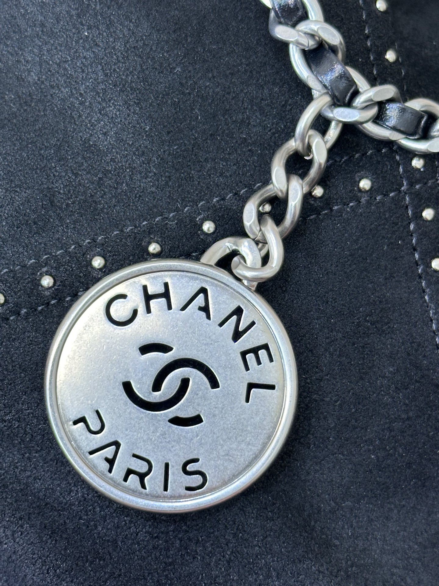 Chanel Mini 22 Bag - Image 4