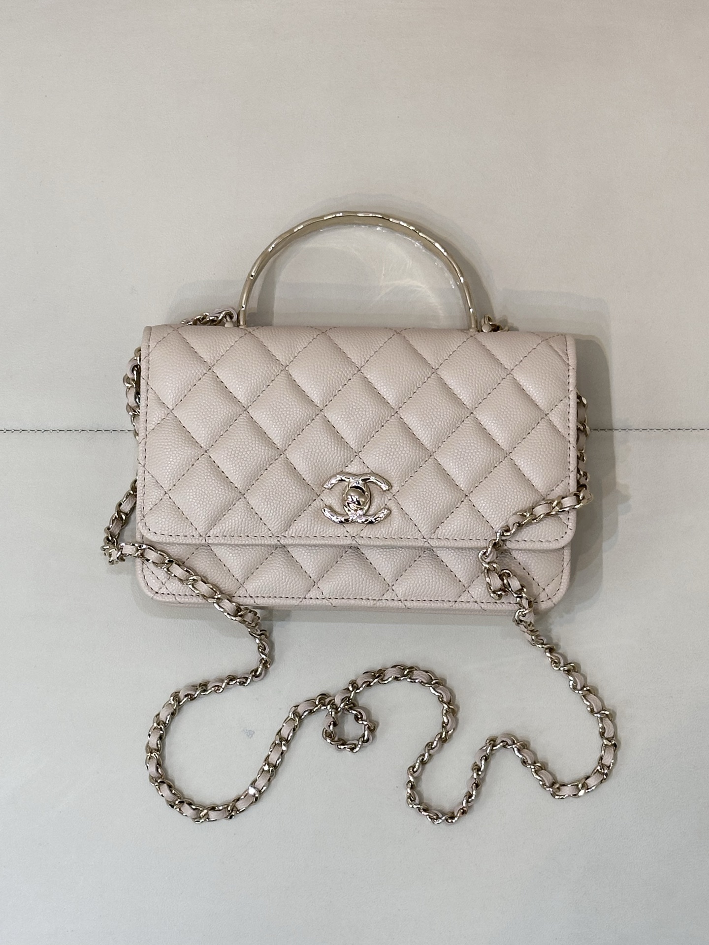 Quilted Leather WOC Crossbody Bag with Metal Handle - Image 4