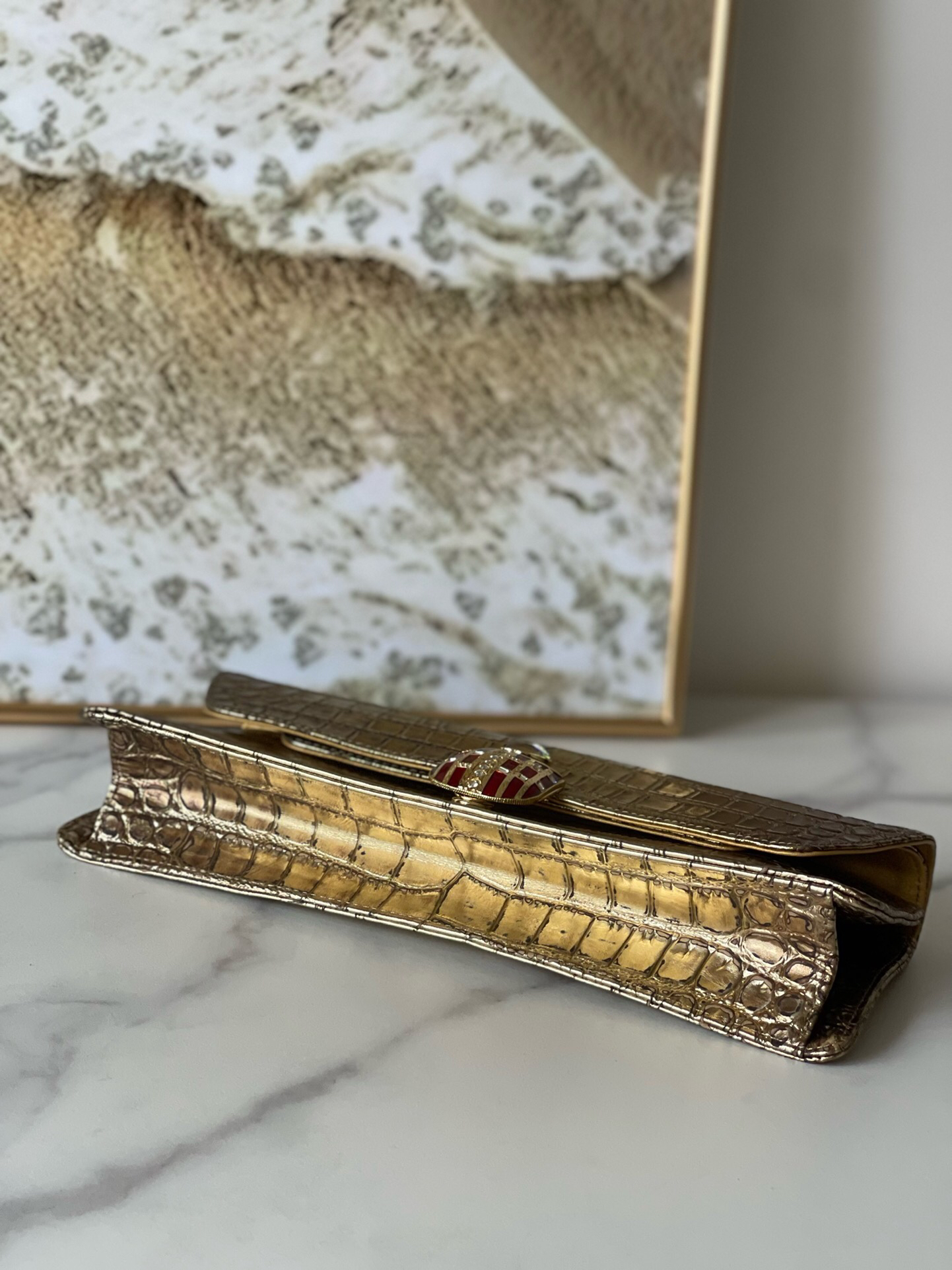 Vintage Chanel Crocodile-Embossed Evening Clutch Bag in Gold - Image 4