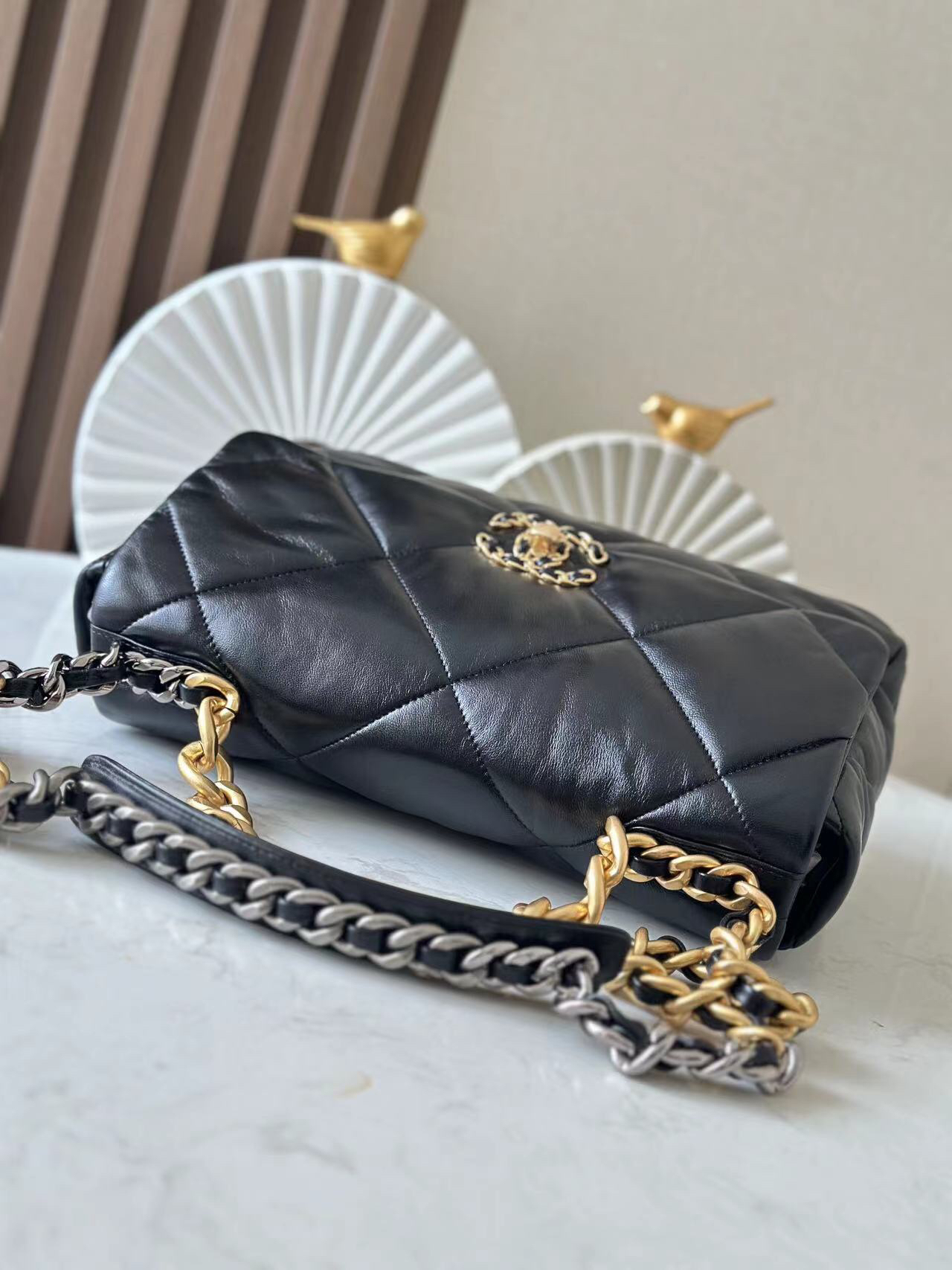 Chanel 19 Lambskin Flap Bag - Image 4