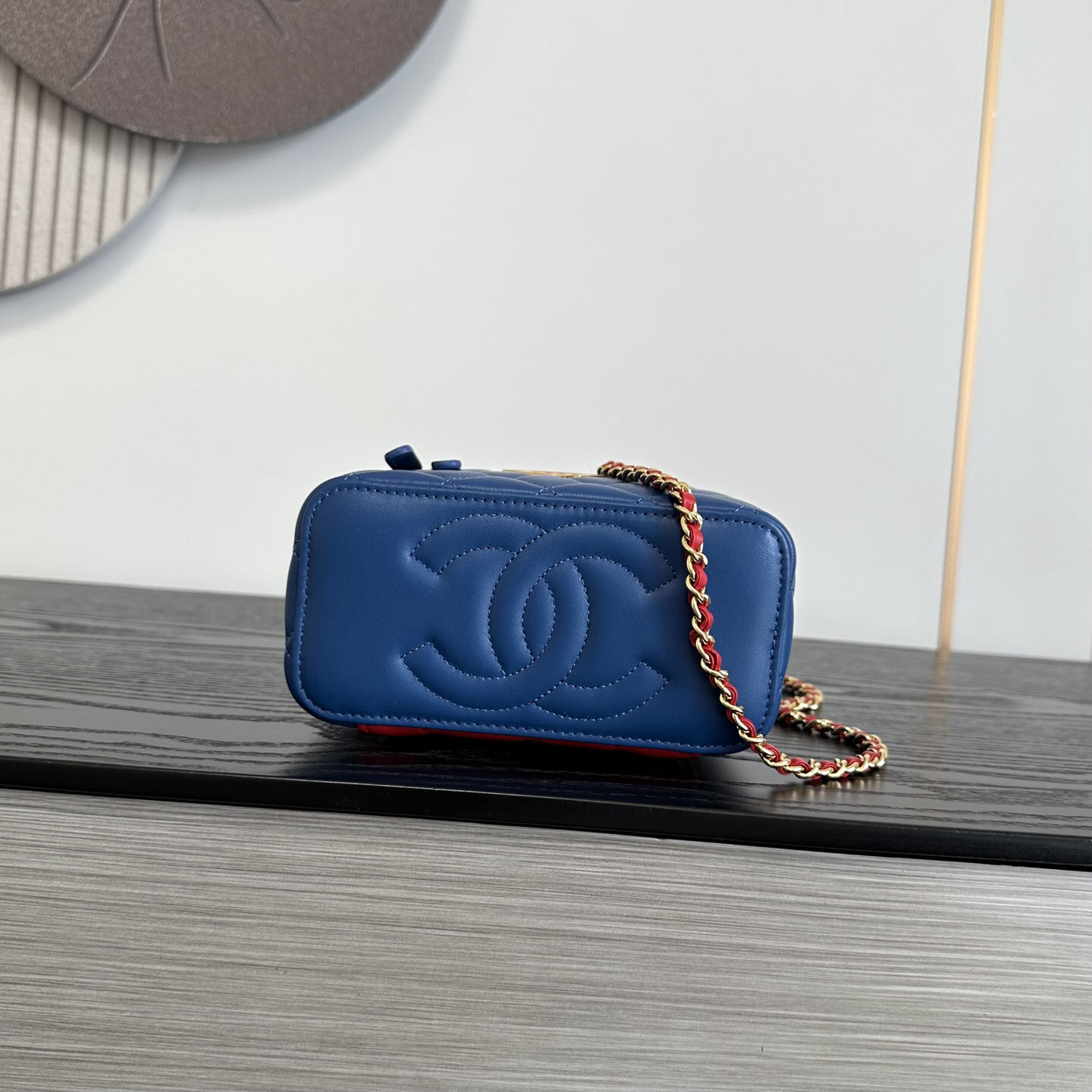 Chanel x Superman Mini Box Bag - Image 4