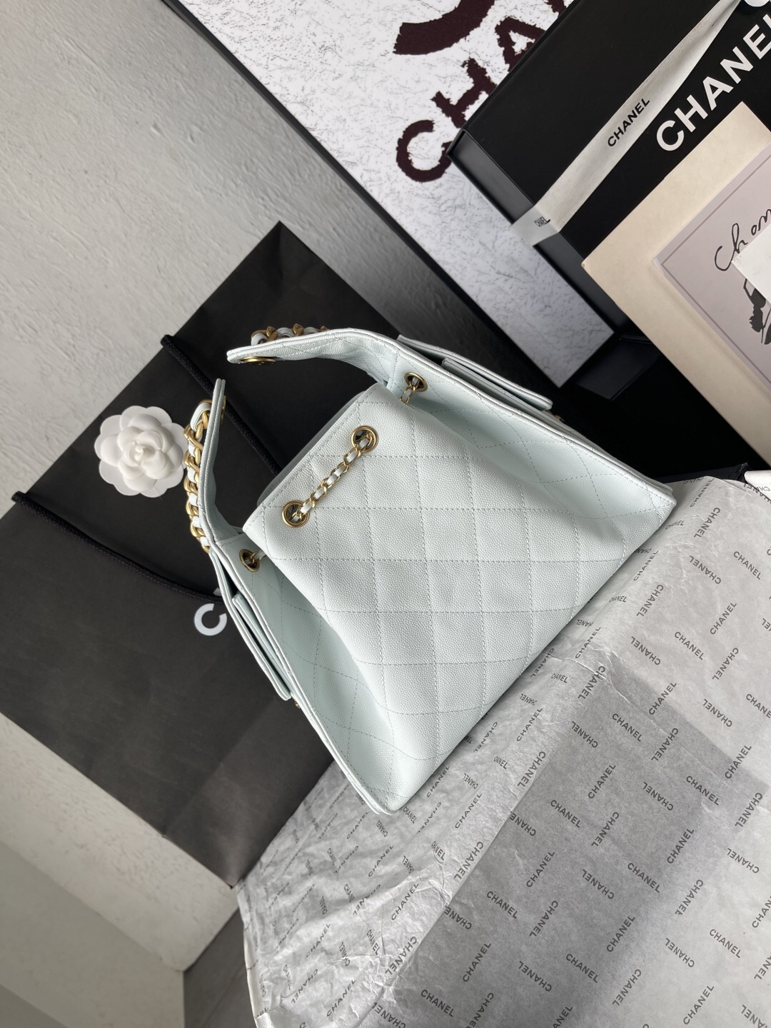 Chanel 25C Quilted Leather Hobo Shoulder Bag AS5293 - Image 4