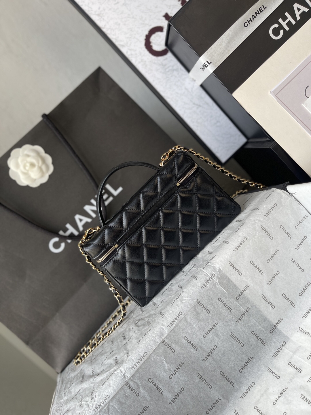 Chanel 25C Lambskin Box Handbag A4804 - Image 4
