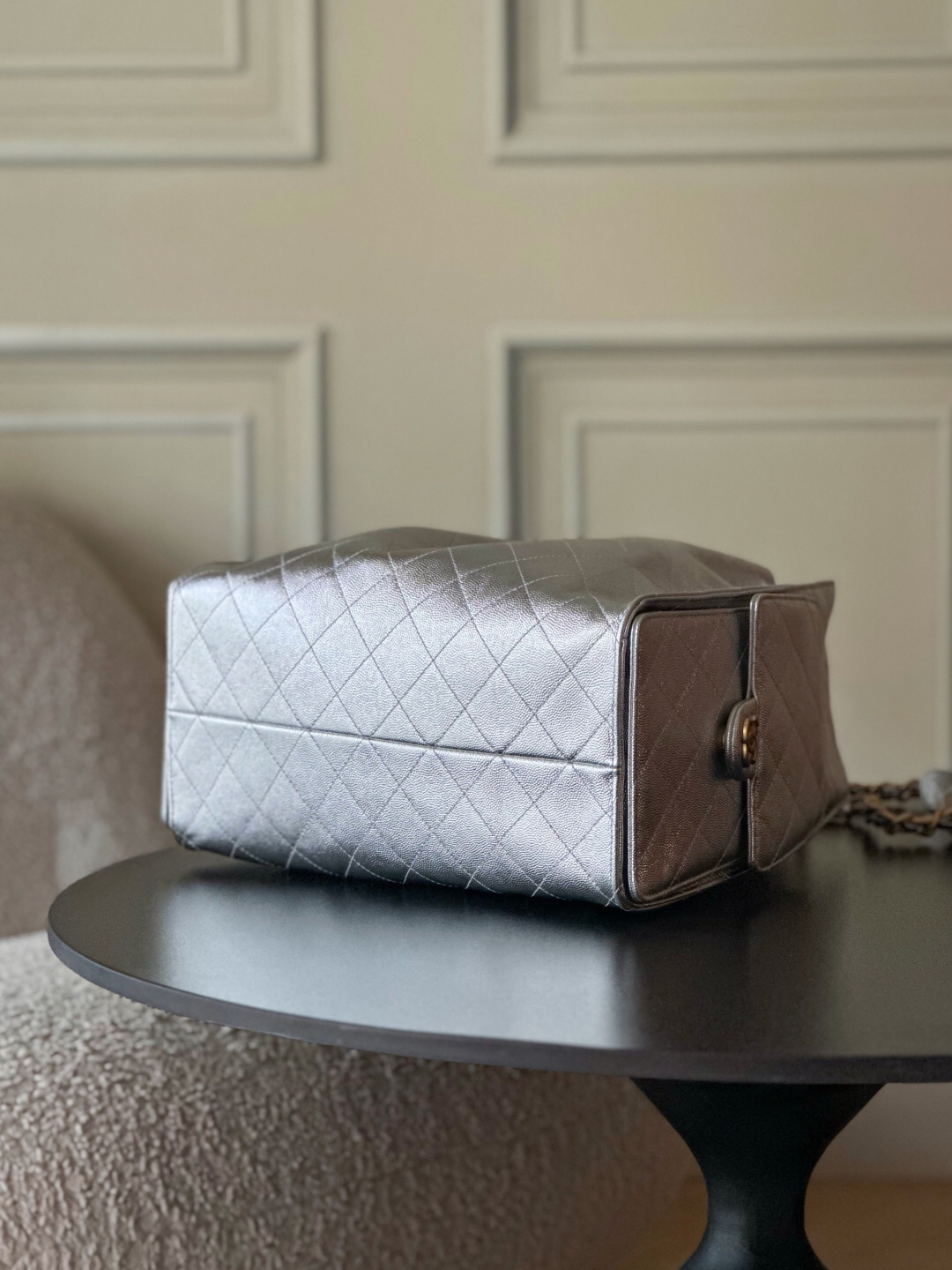 CHANEL 25C Quilted Leather Hobo Shoulder Bag - Image 4