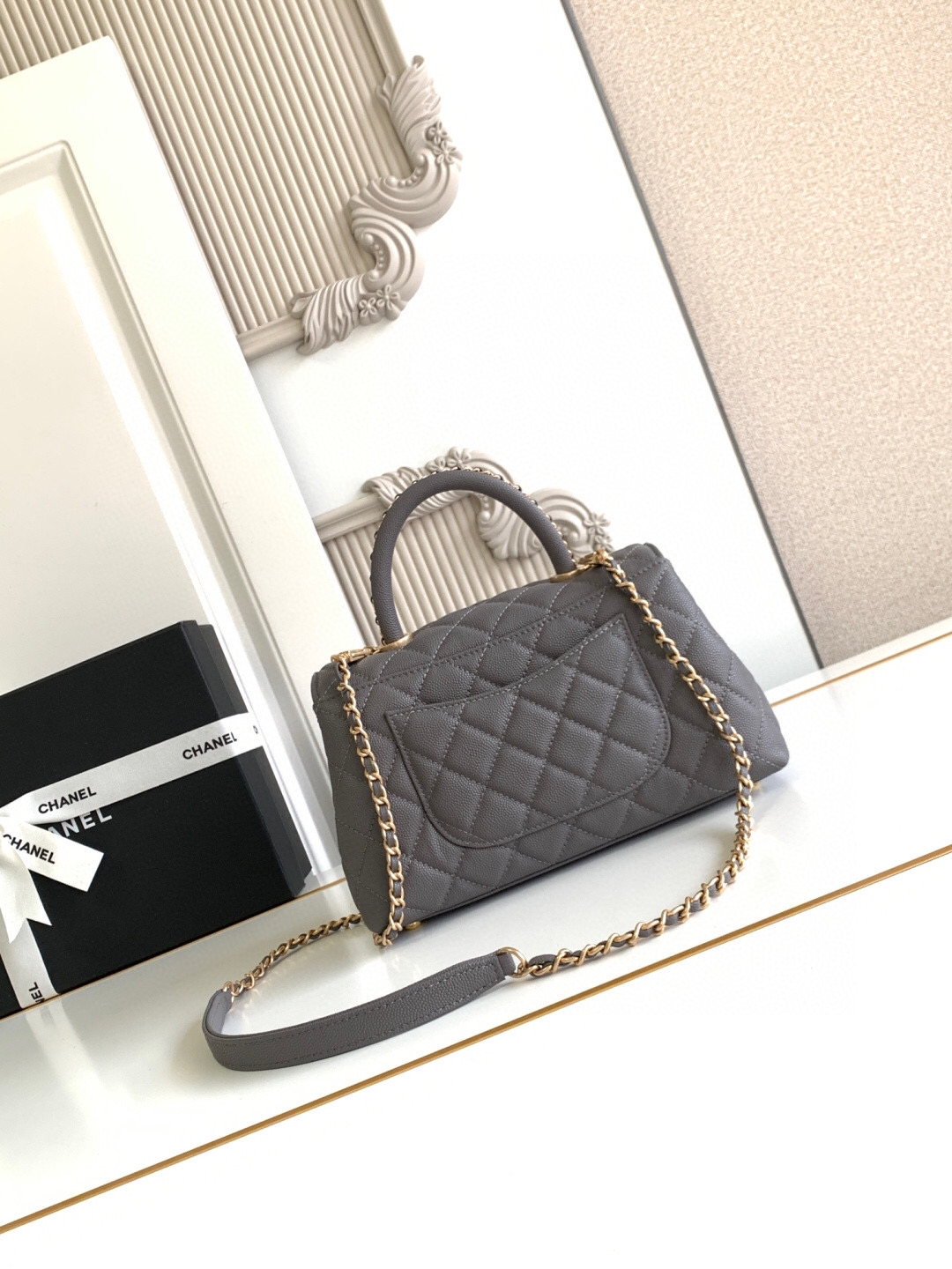 Chanel Coco Handle Classic Top-Handle Handbag - Image 4