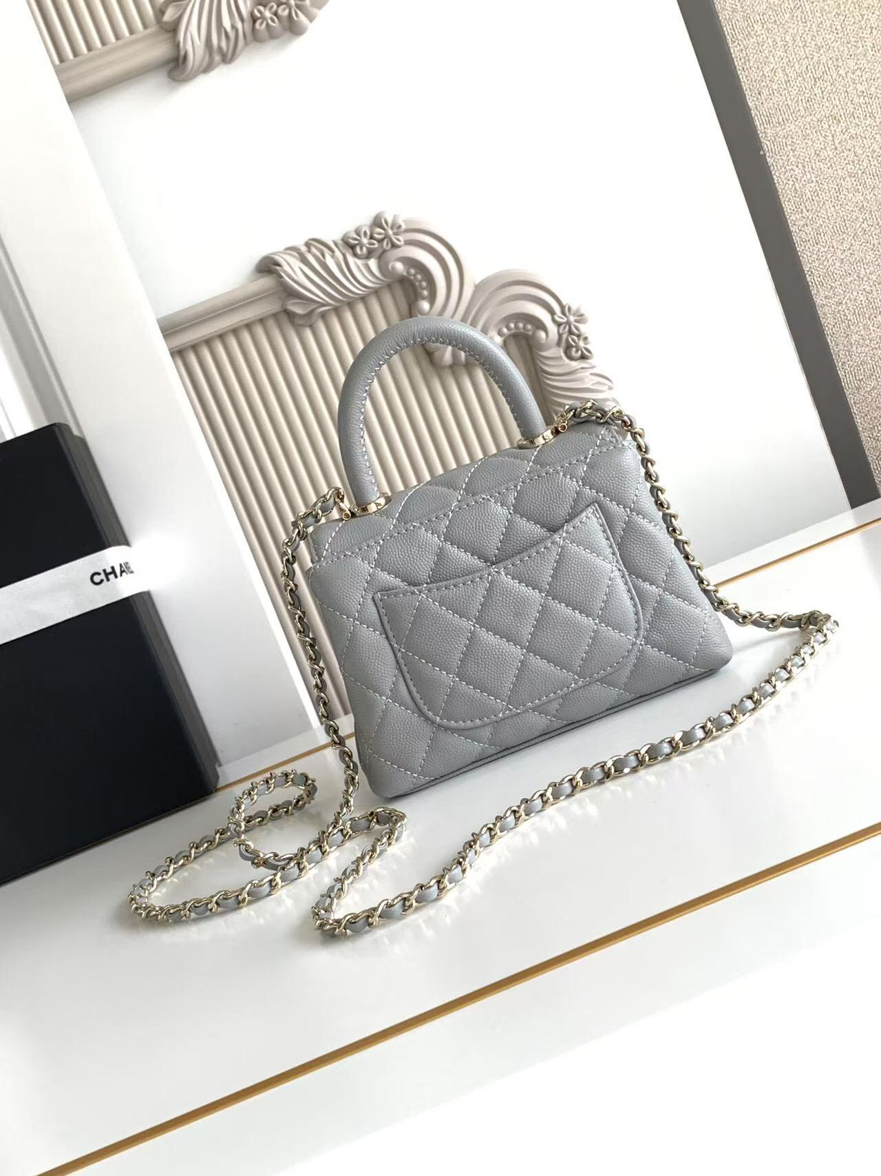 Chanel Coco Handle Classic Top-Handle Handbag - Image 4
