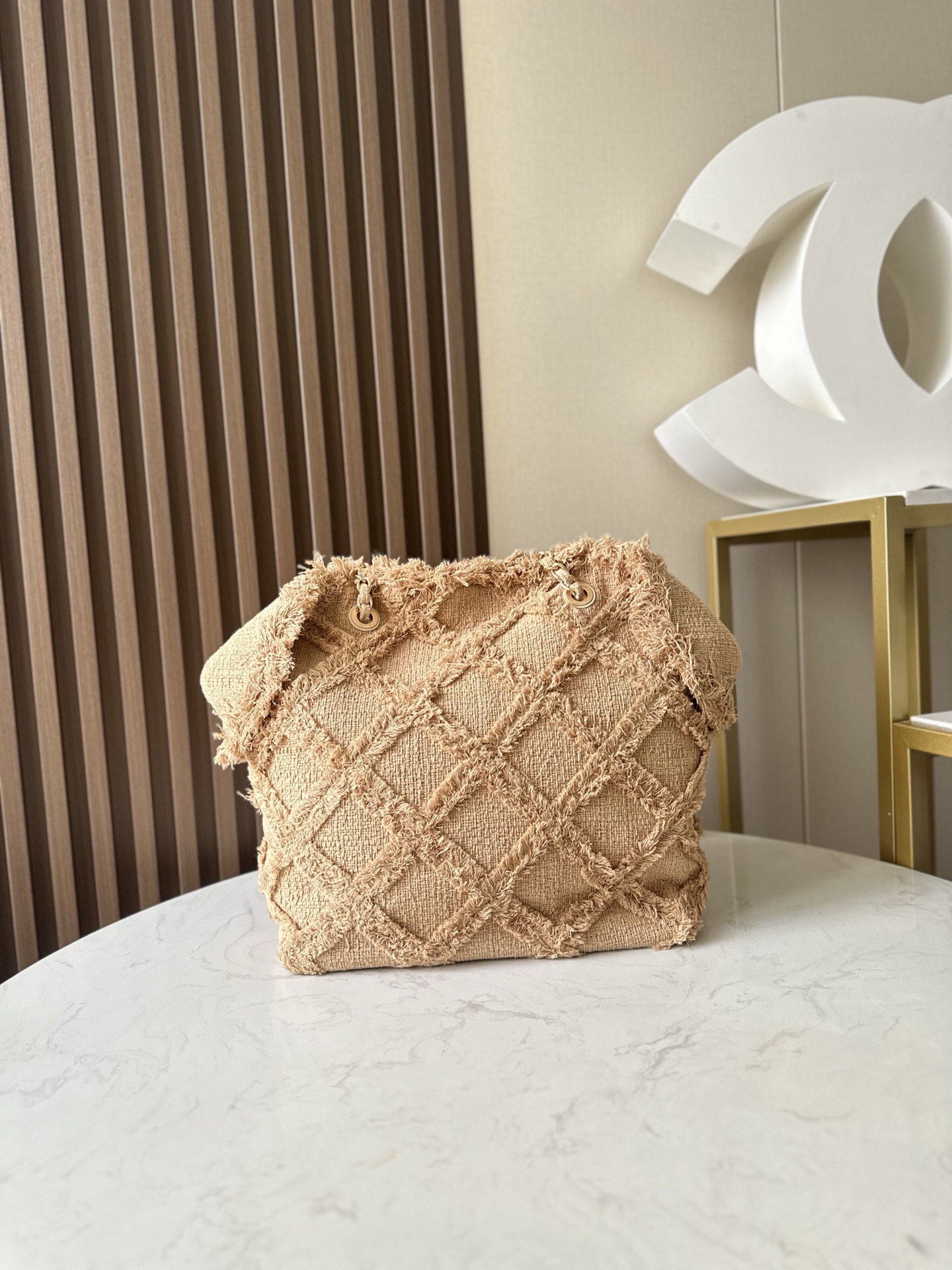 Vintage Linen and Straw Fringed Tote Bag - Image 4