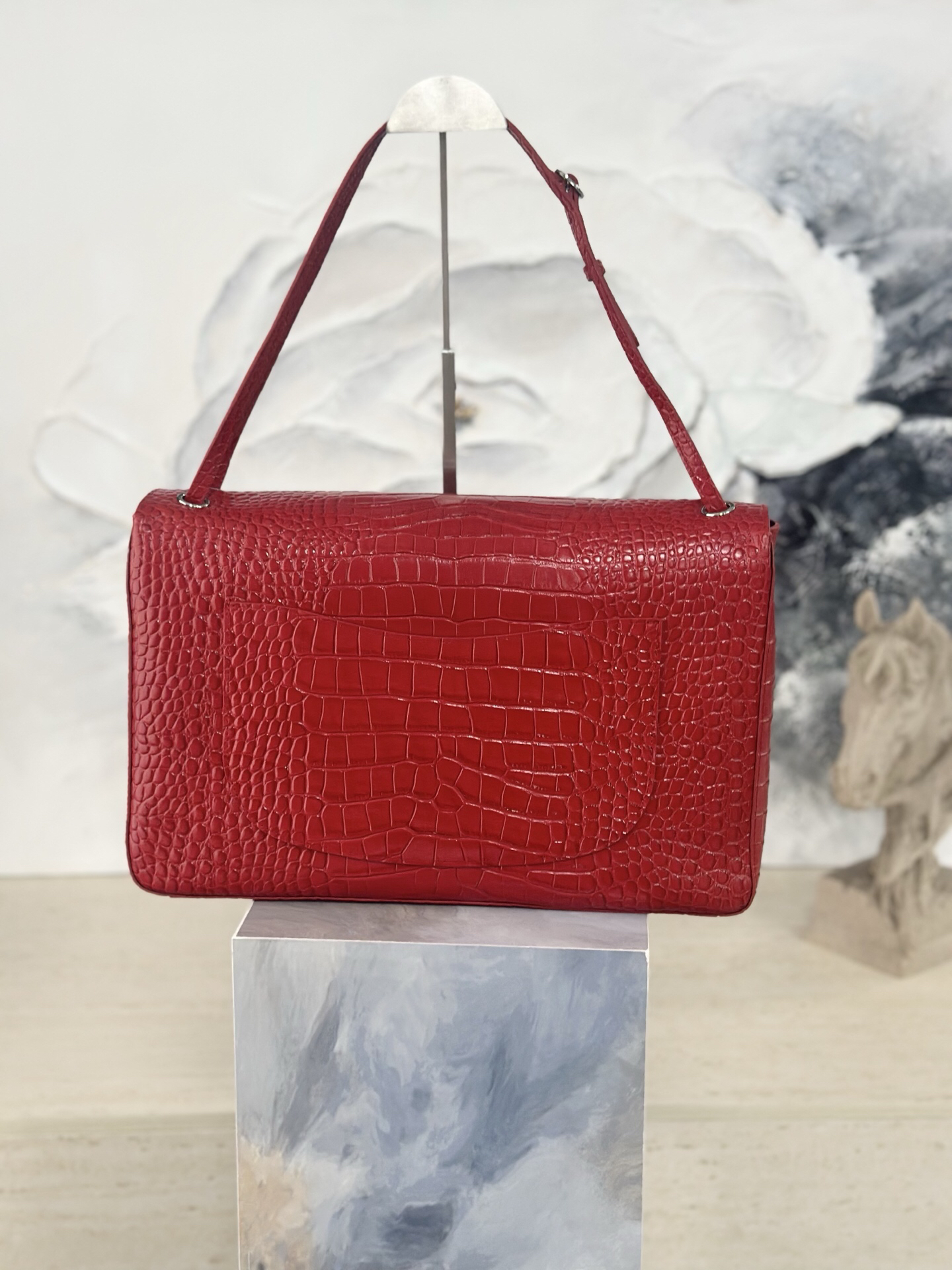 Chanel 26S Maxi Flap Bag in Burgundy Caviar Leather - Image 4