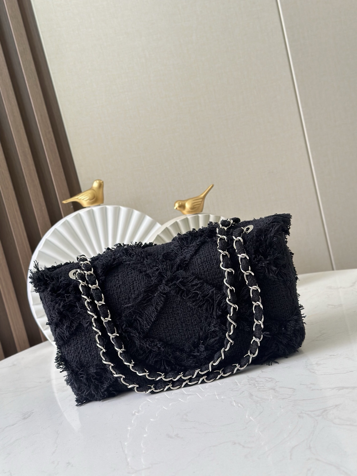 Black Vintage Straw Fringe Handbag - Image 4