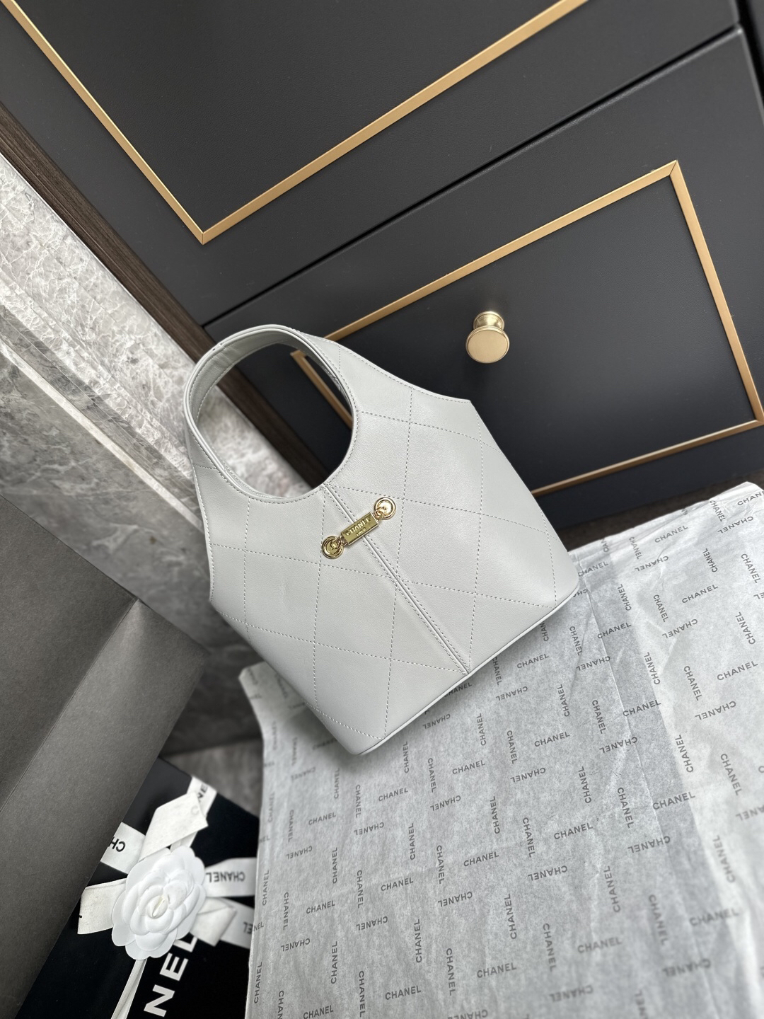Chanel 26S Small Basket Hobo Bag - Image 4