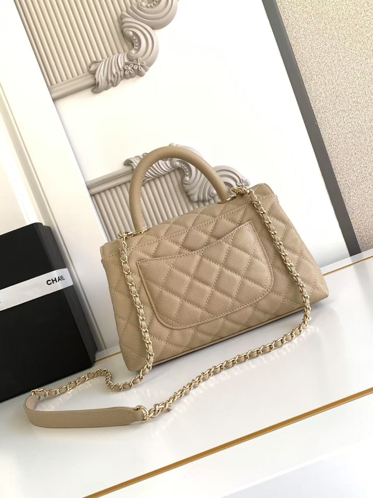 Chanel Coco Handle Handbag - Image 4