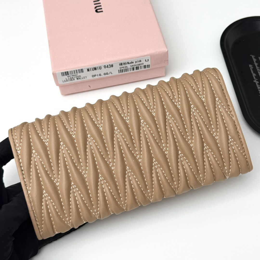 Miu Miu Leather Wallet 943 - Image 4
