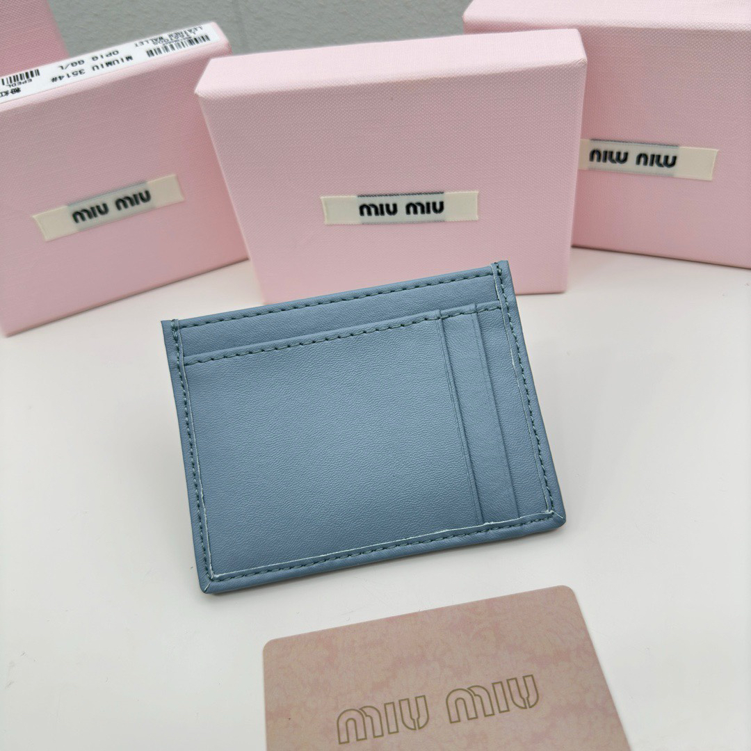 Miu Miu Leather Wallet - Image 4
