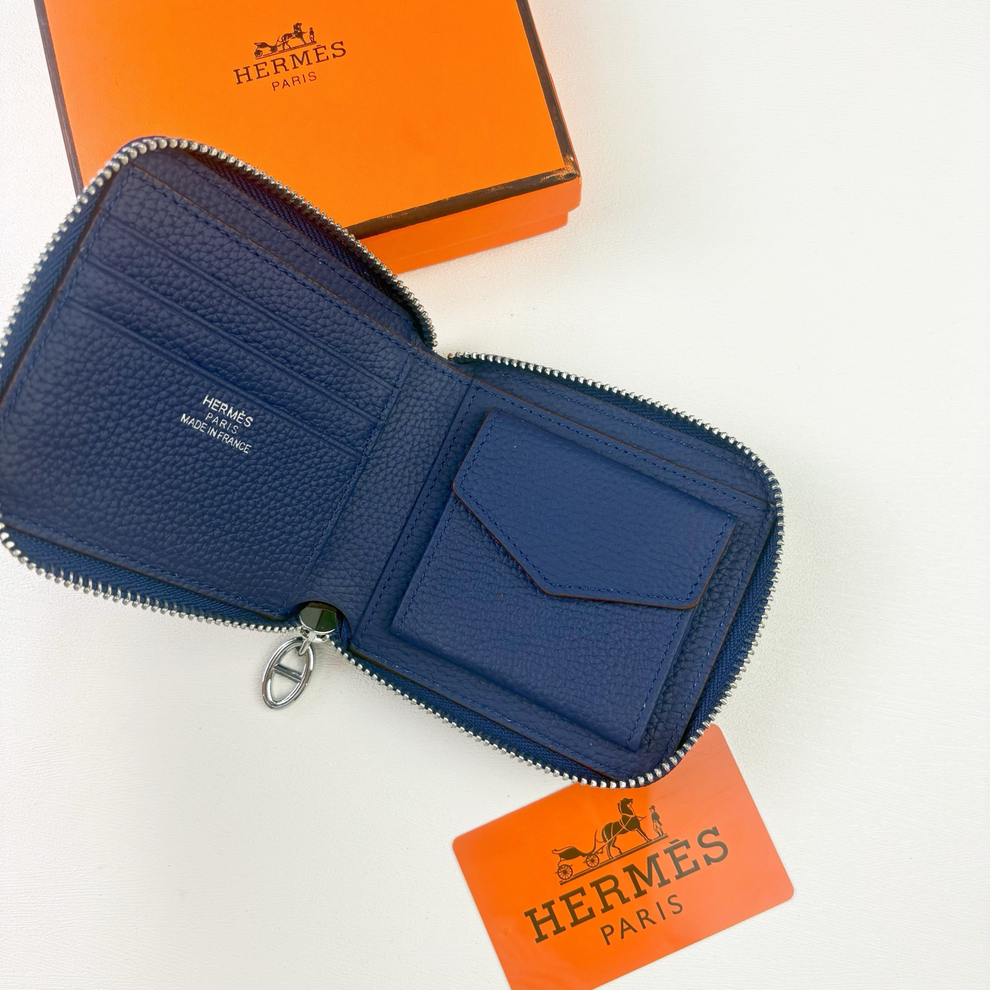 Hermès Silk'in Leather Wallet - Image 4
