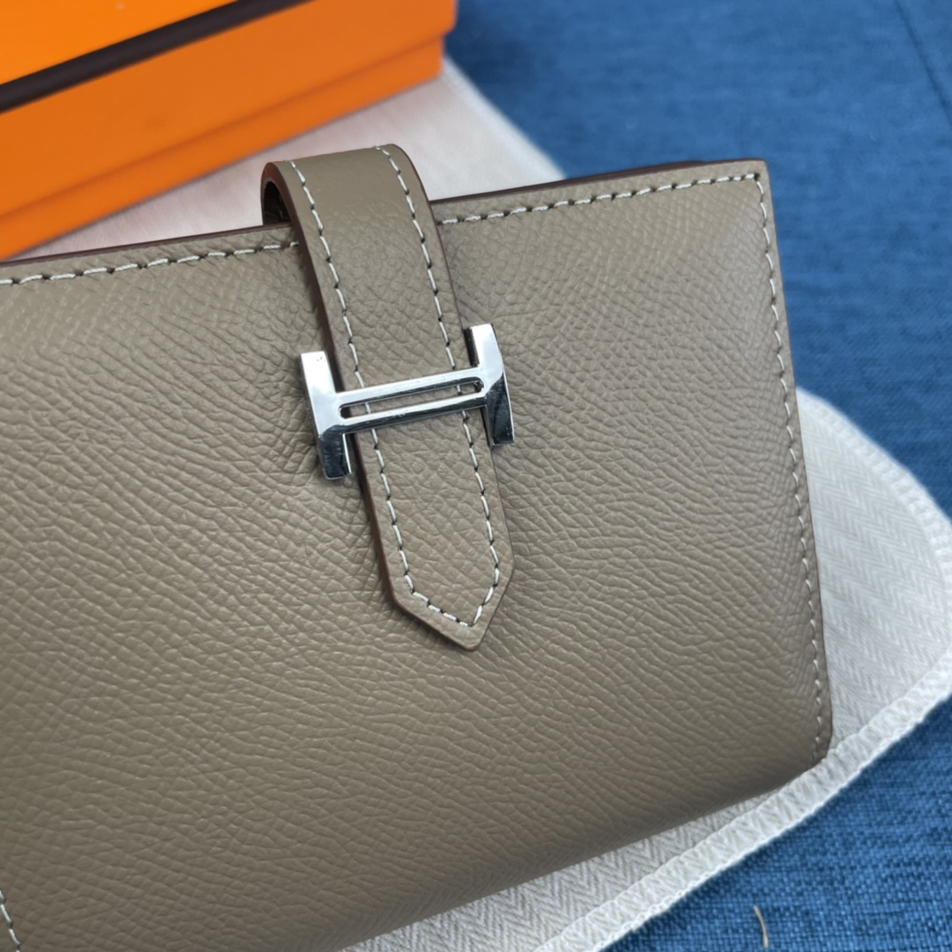 Hermès Palm-Grain Leather Wallet - Image 4