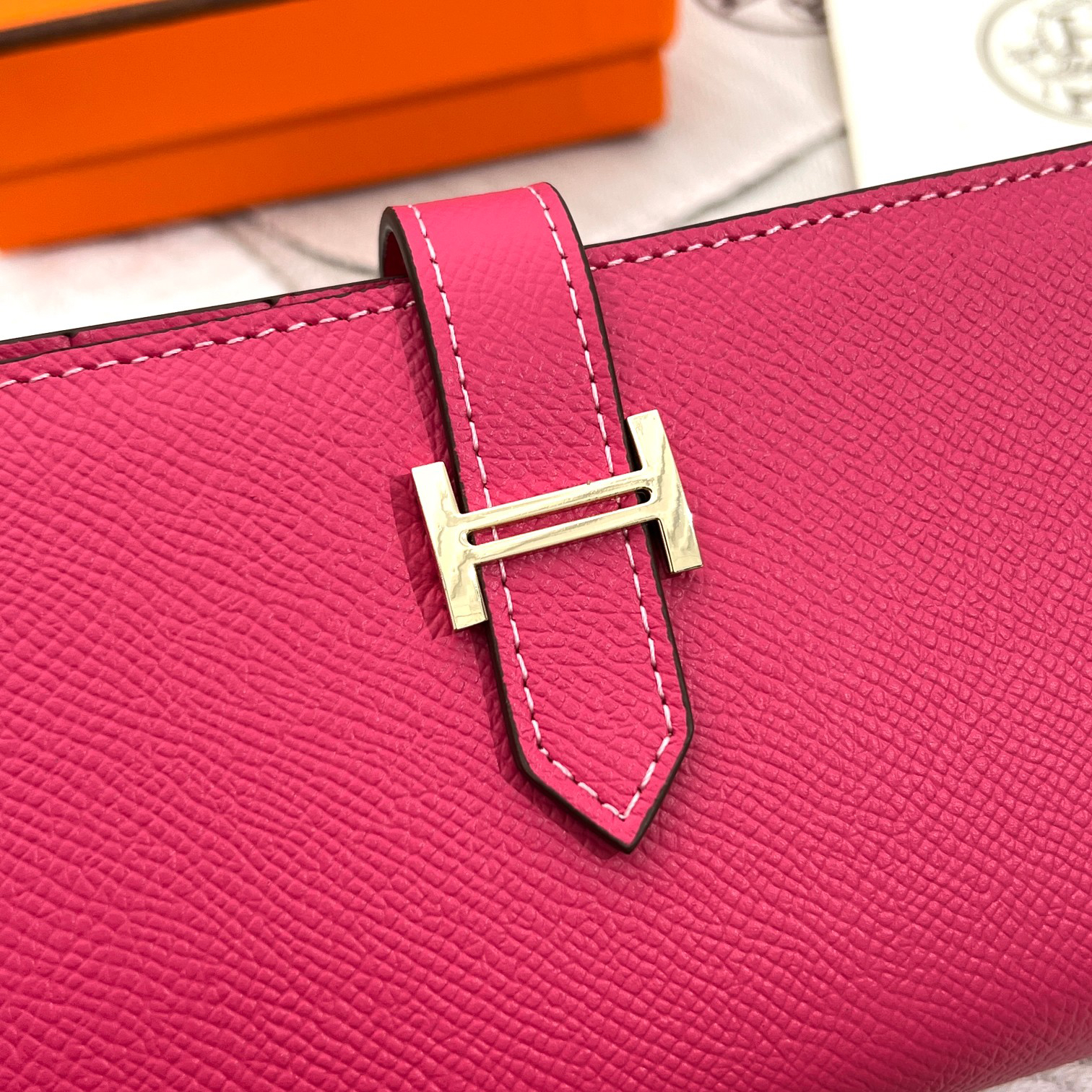 Hermès Women's Togo Leather Zip Wallet - Image 4