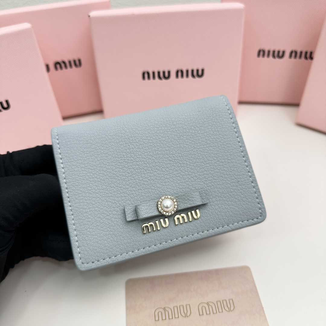Miu Miu Leather Wallet - Image 4