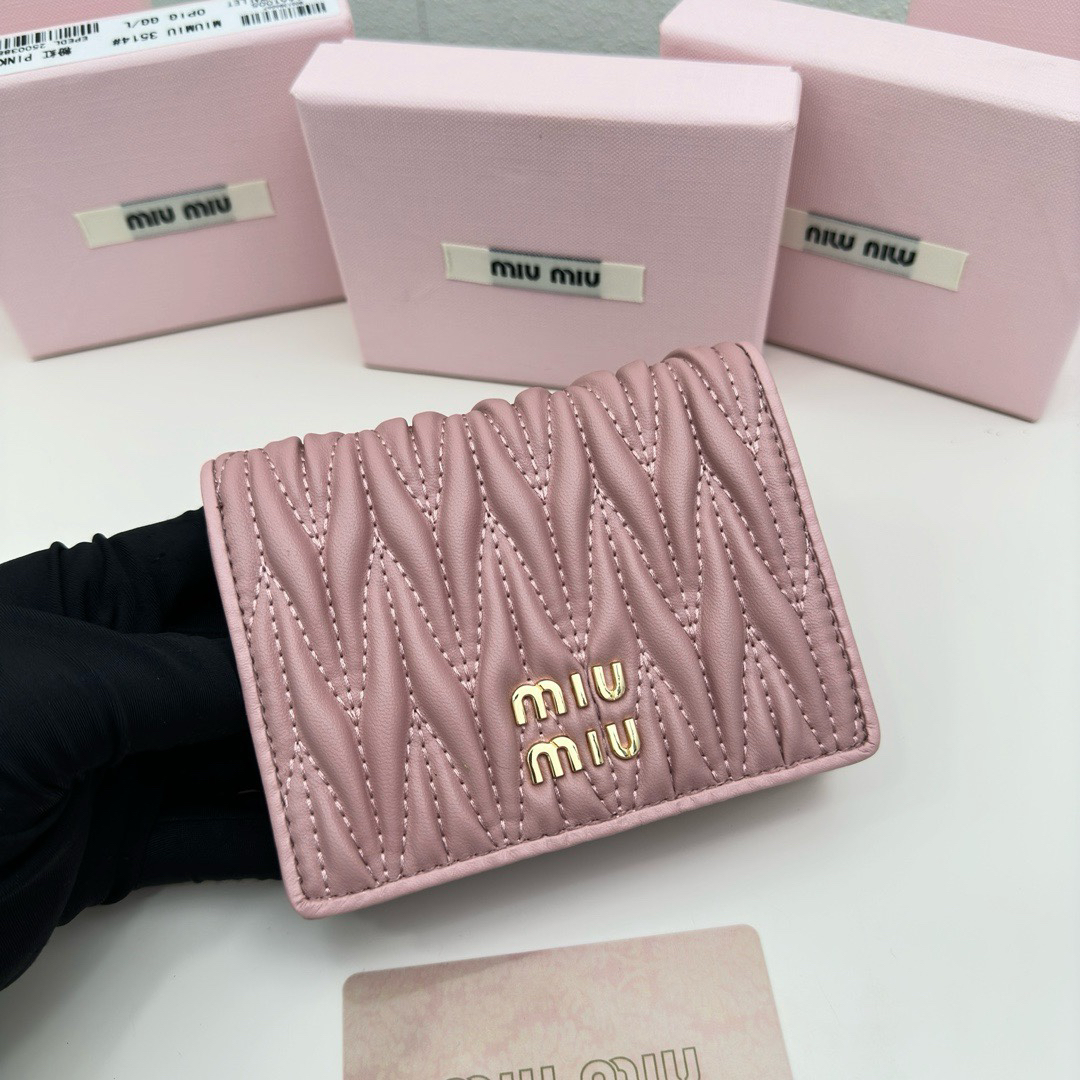Miu Miu Lambskin Wallet - Image 4