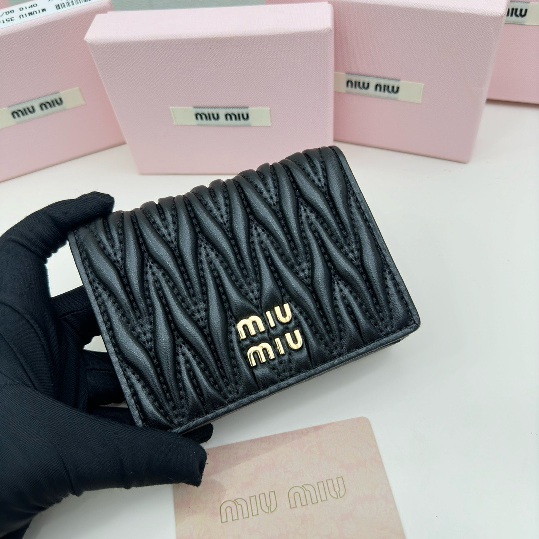Miu Miu Lambskin Wallet - Image 4