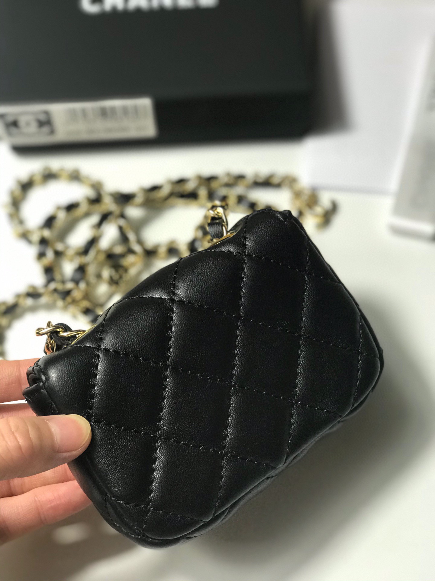 Chanel Mini Belt Bag A8900 - Image 4