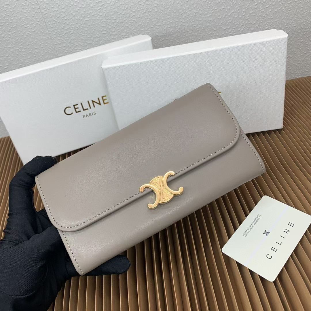 Celine A04 Leather Bag - Image 4