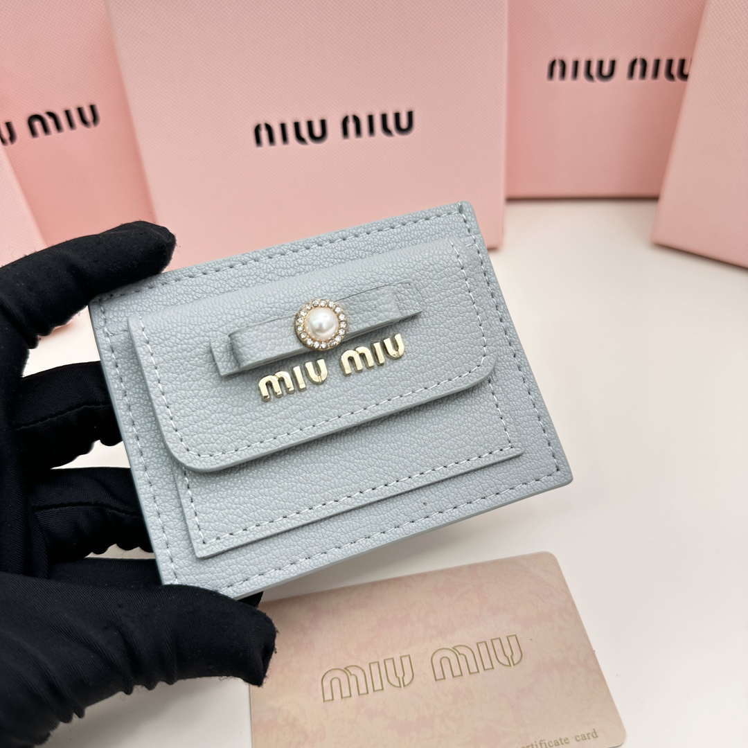 Miu Miu 5237 Leather Wallet - Image 4