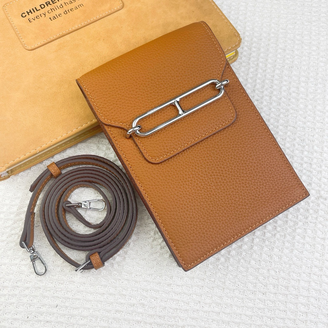Hermes Nose Bag, Gold Hardware - Image 4